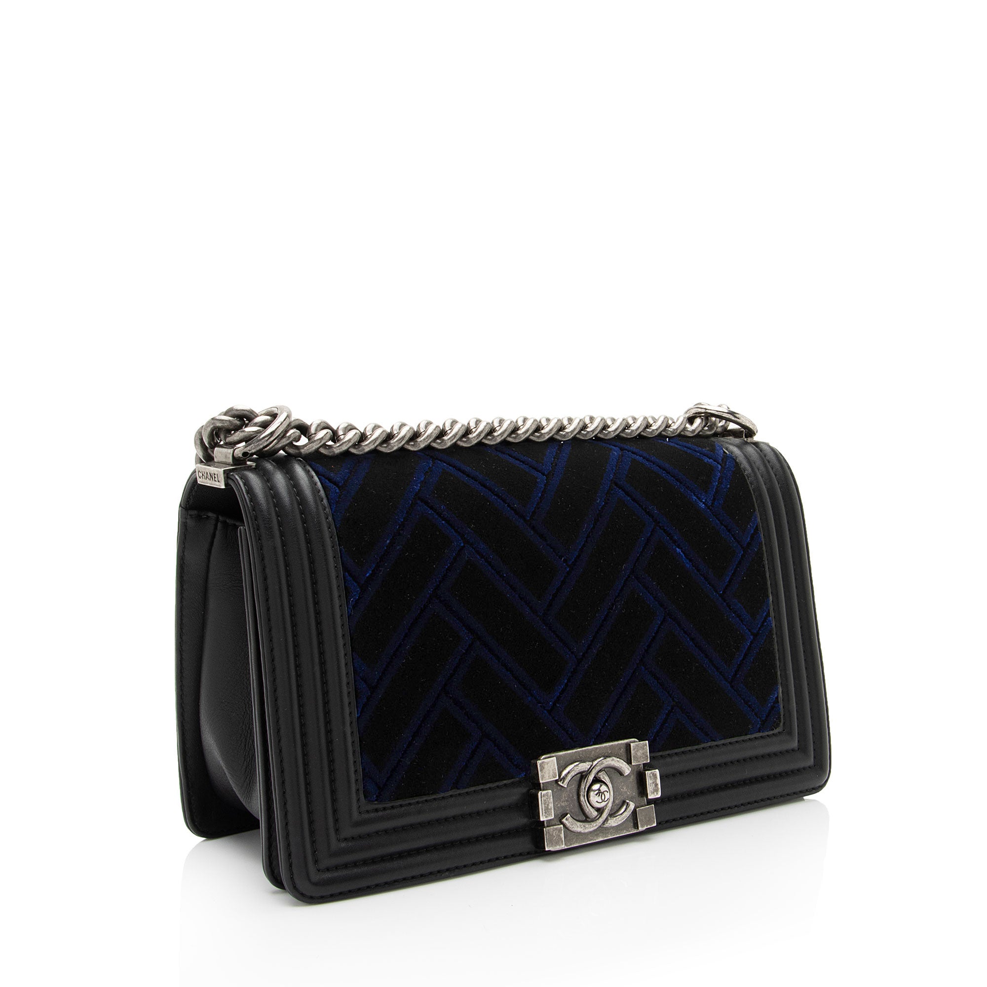 Chanel Velvet Quilted Old Medium Boy Bag (SHF-yjKLJH)