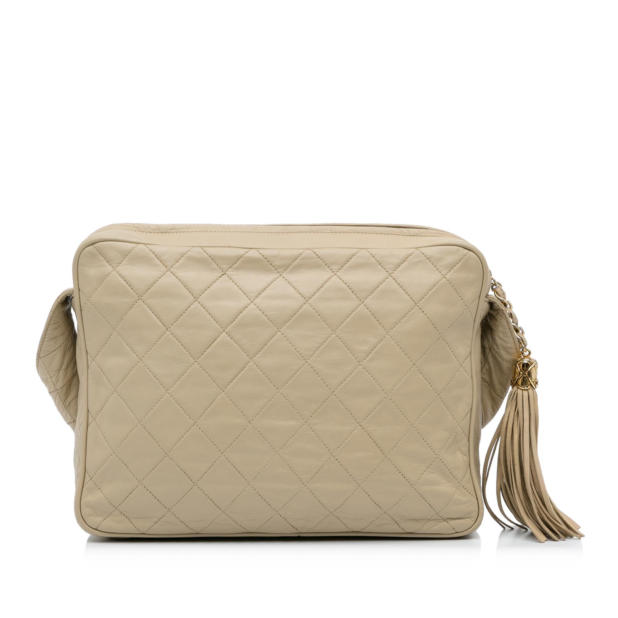 Chanel Vintage CC Tassel Camera Bag (SHG-Z83VnT)