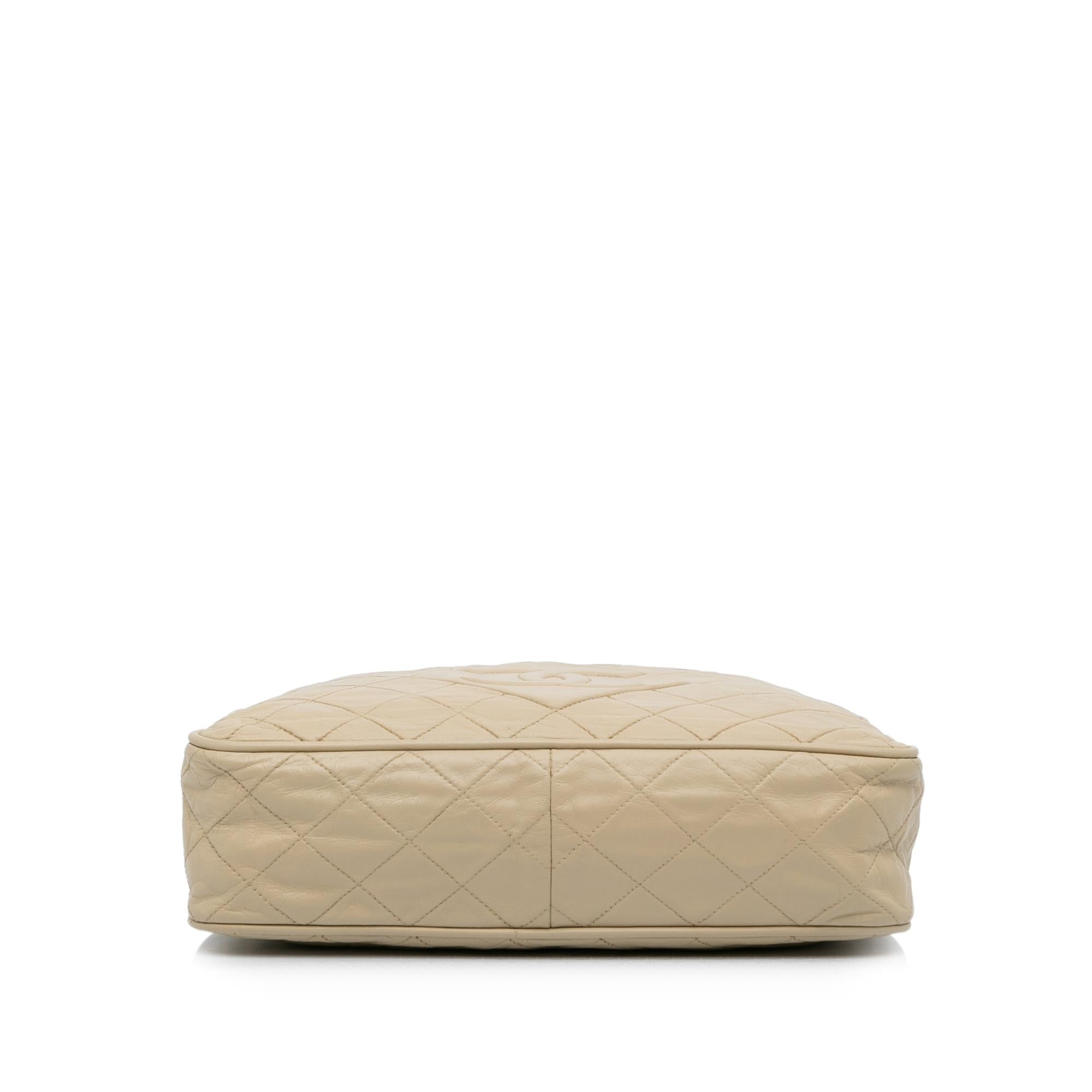 Chanel Vintage CC Tassel Camera Bag (SHG-Z83VnT)