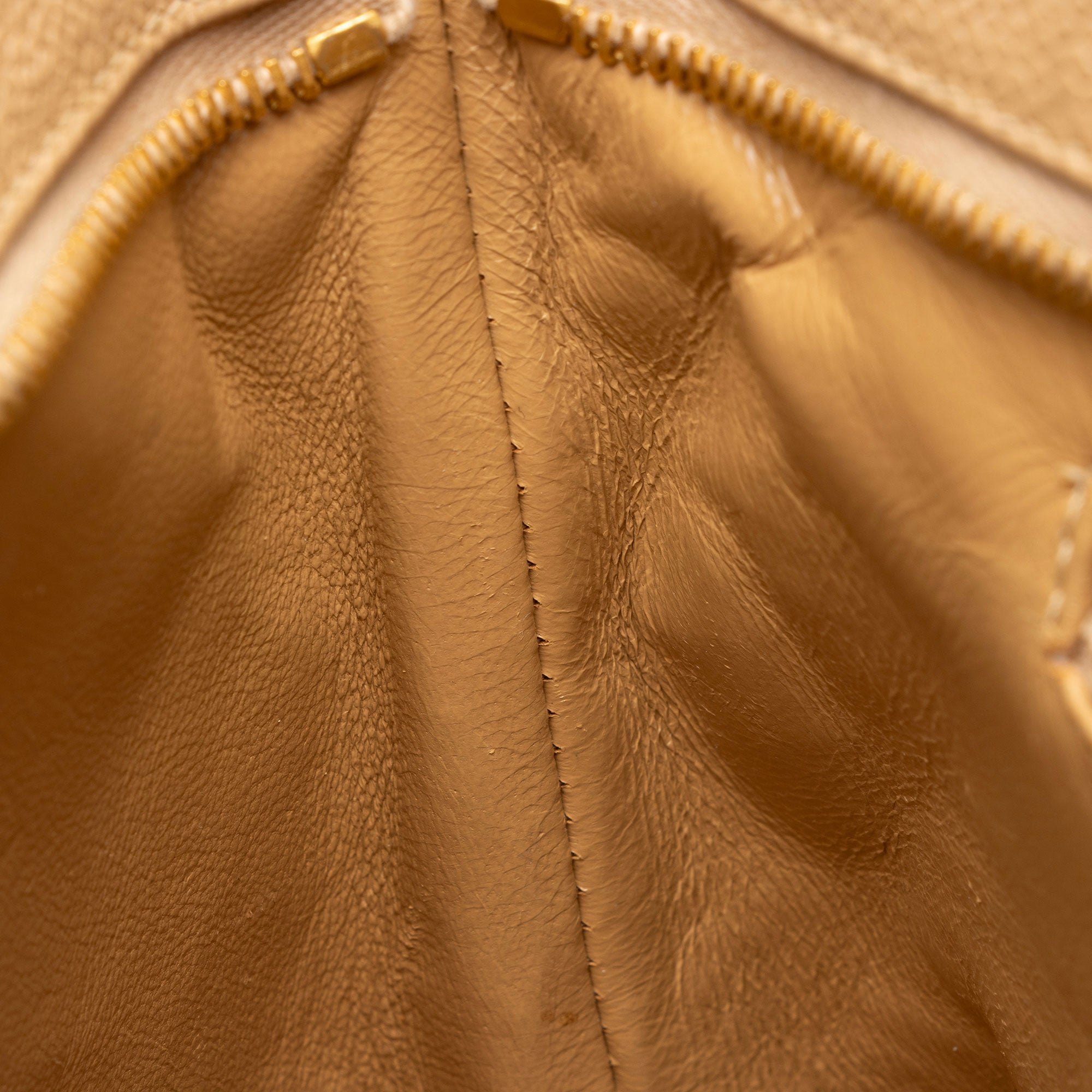 Chanel Vintage Caviar Leather Medallion Tote (SHF-T2hPlQ)