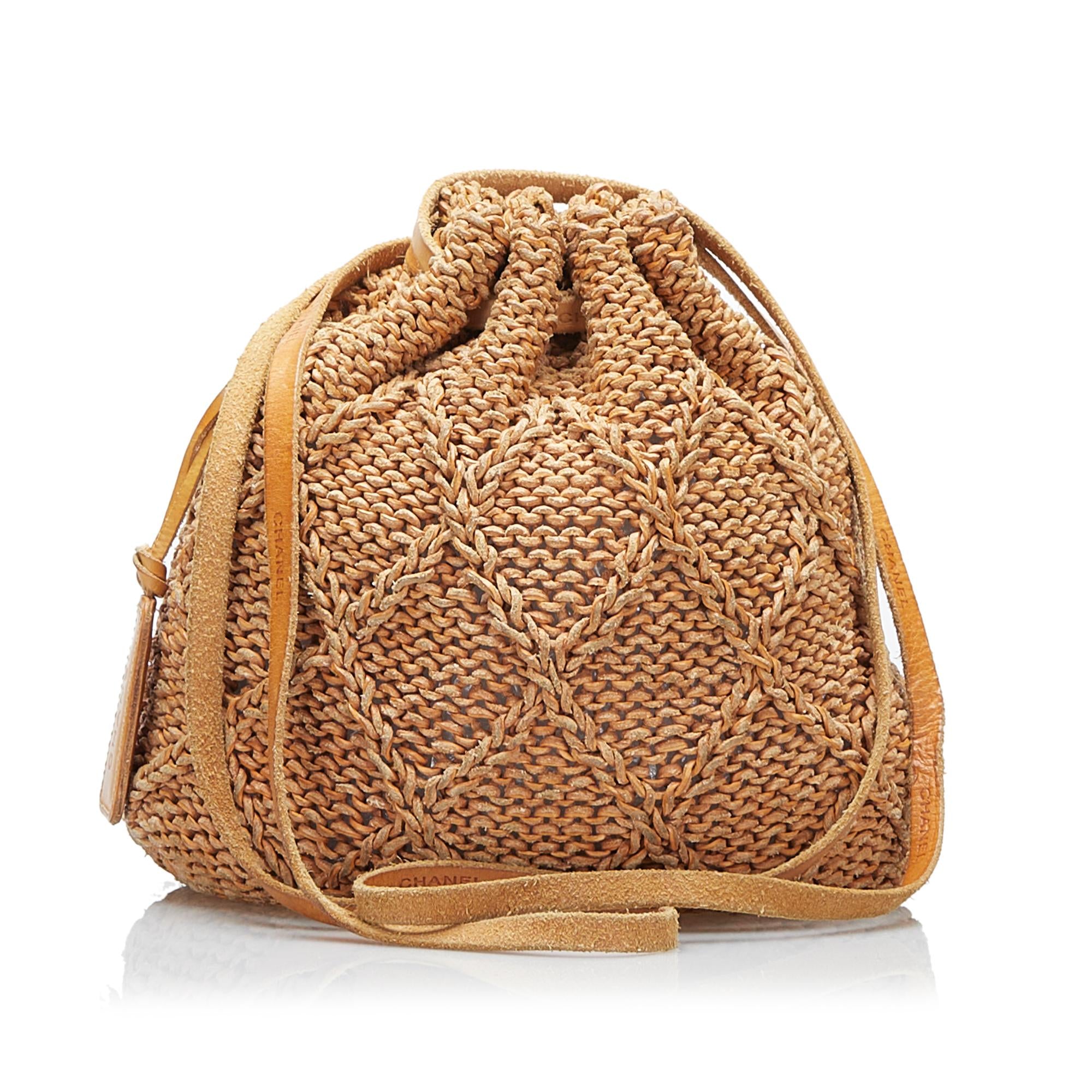 Chanel Vintage Crochet Bucket Bag (SHG-HX7aR1)