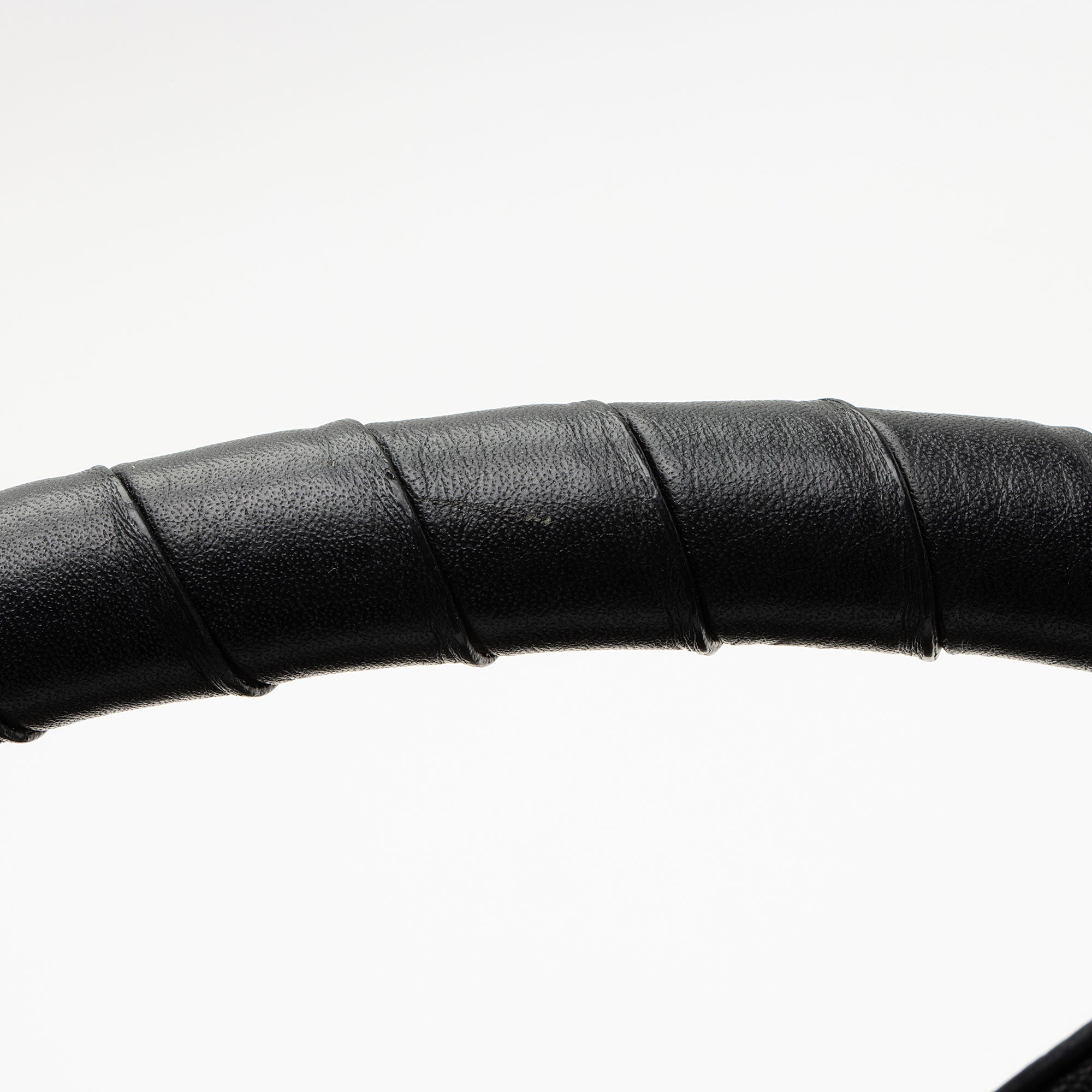 Chloe Calfskin Marcie Medium Hobo (SHF-qOGrvJ)