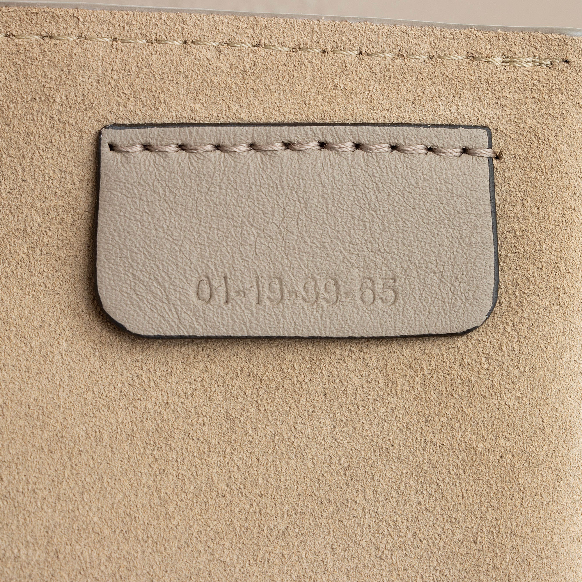 Chloe Calfskin Suede Faye Small Shoulder Bag (SHF-dEiGcv)