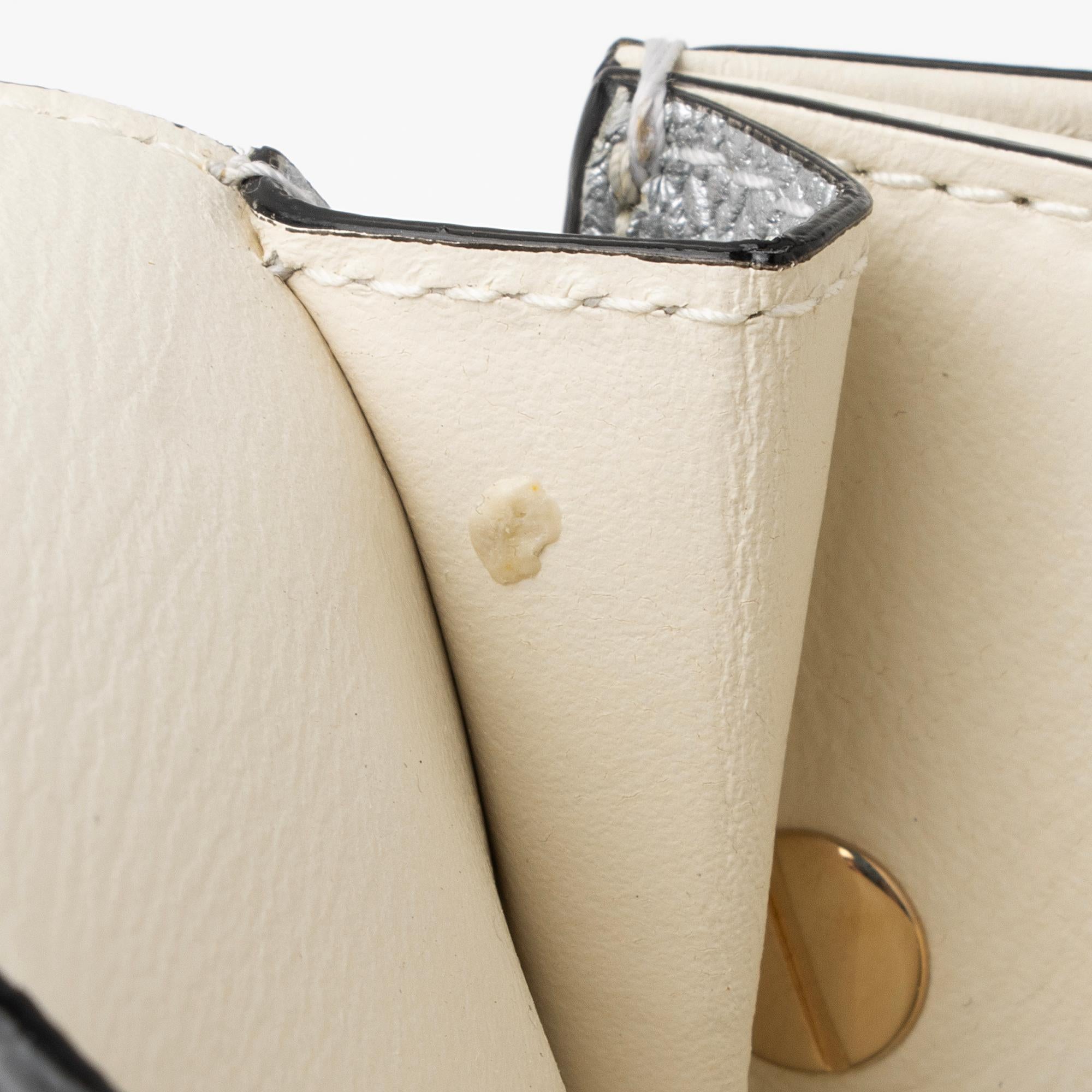 Dior Metallic Calfskin Diorever Medium Tote (SHF-BJ3NV5)