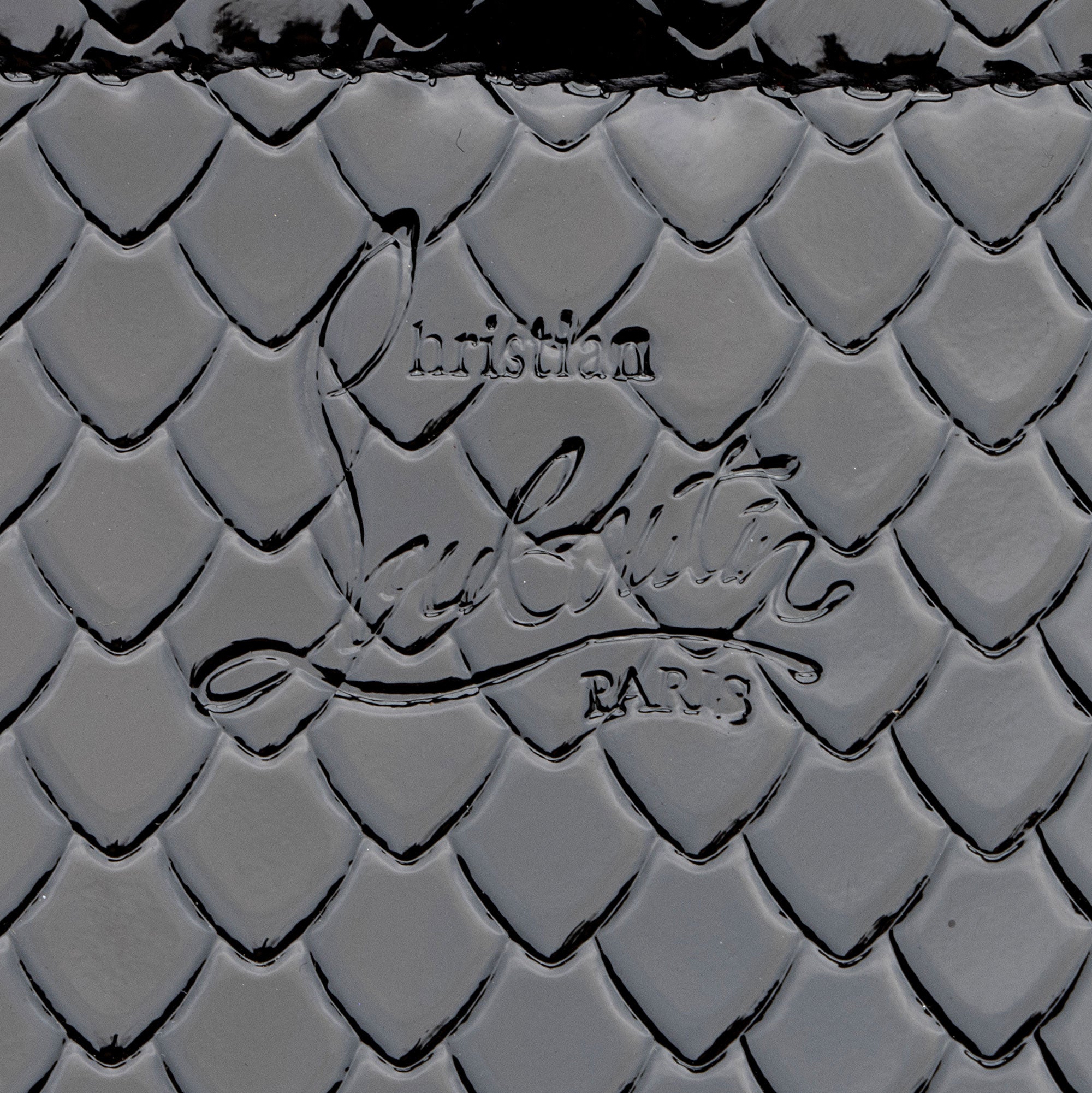 Christian Louboutin Snake Embossed Patent Leather Cabarock Large Tote (SHF-qLc4OG)