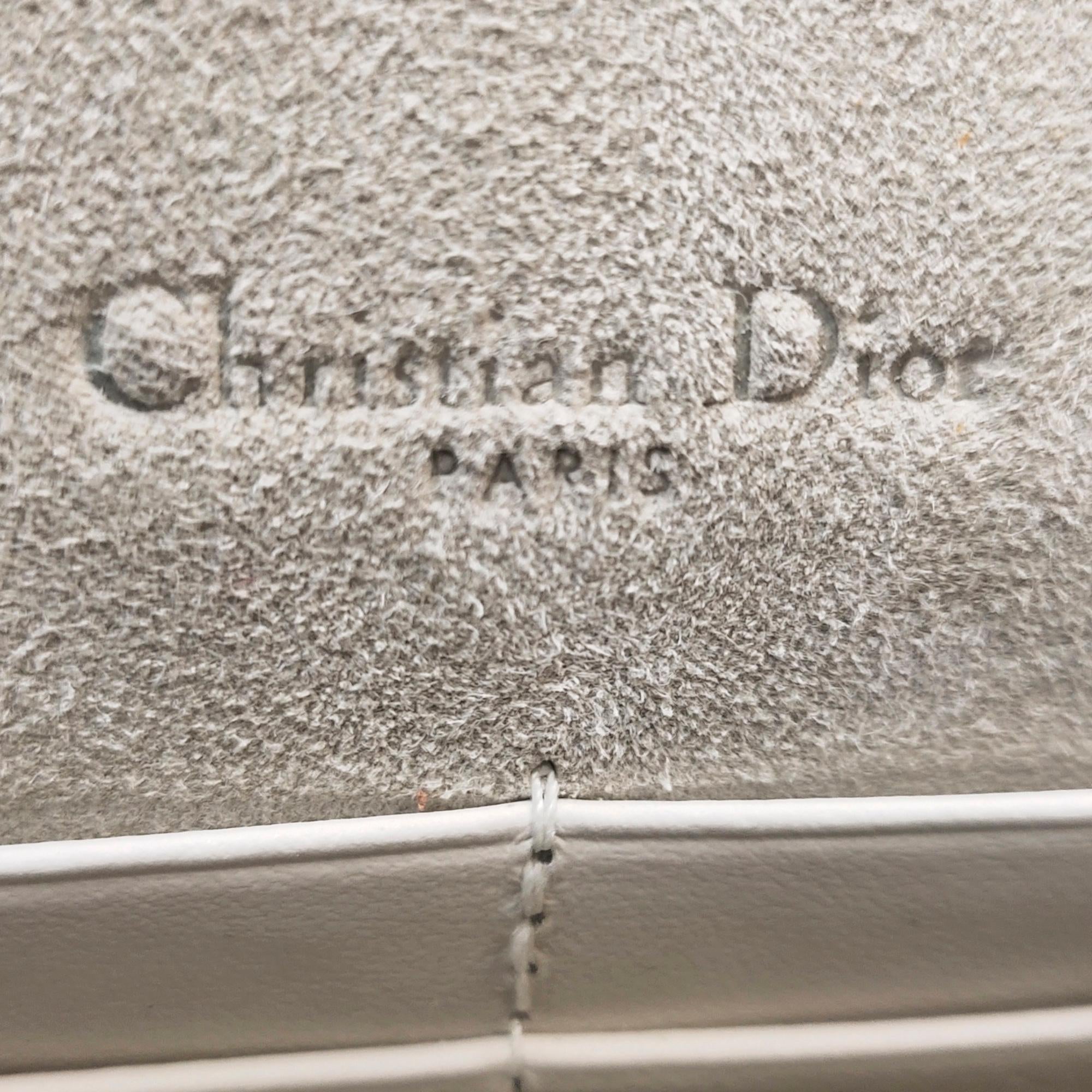 Dior Lady Dior Wallet On Strap (SHG-OTGE4M)