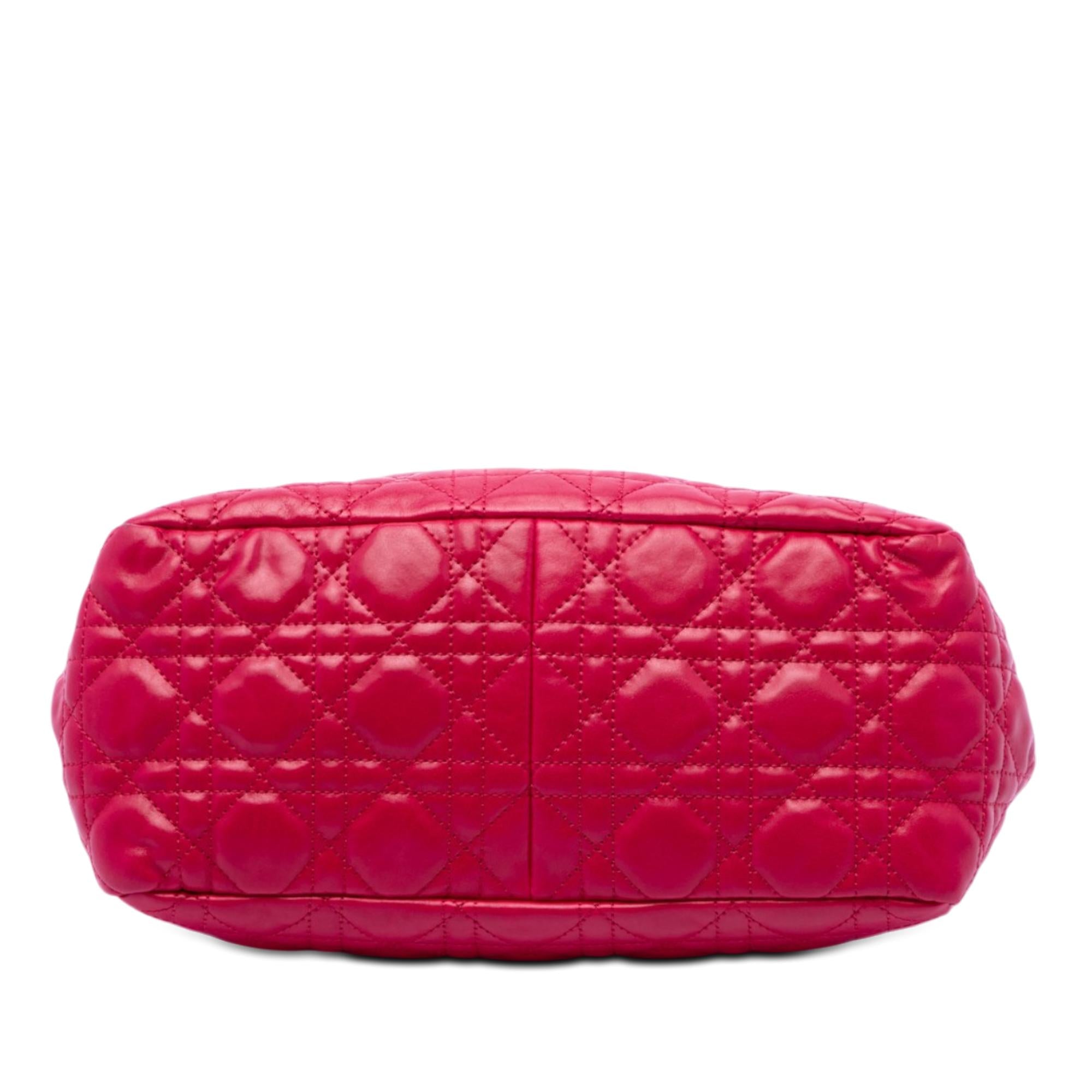 Dior Lambskin Cannage New Lock Whipstitch Chain Flap