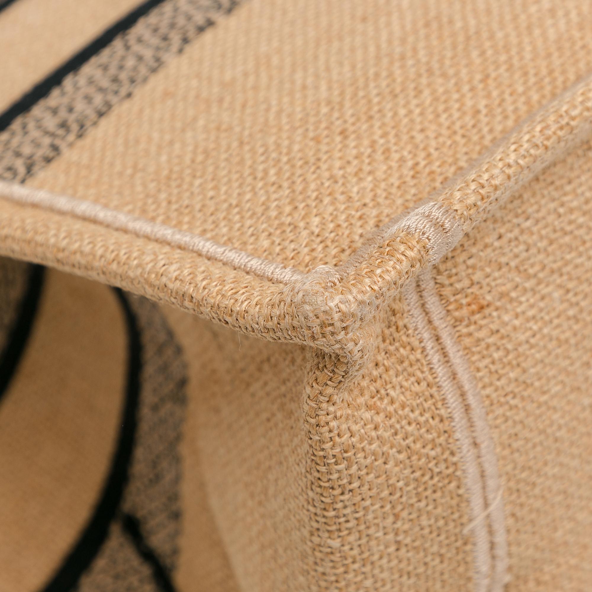 Dior Medium Jute Book Tote (SHG-zK2zwE)