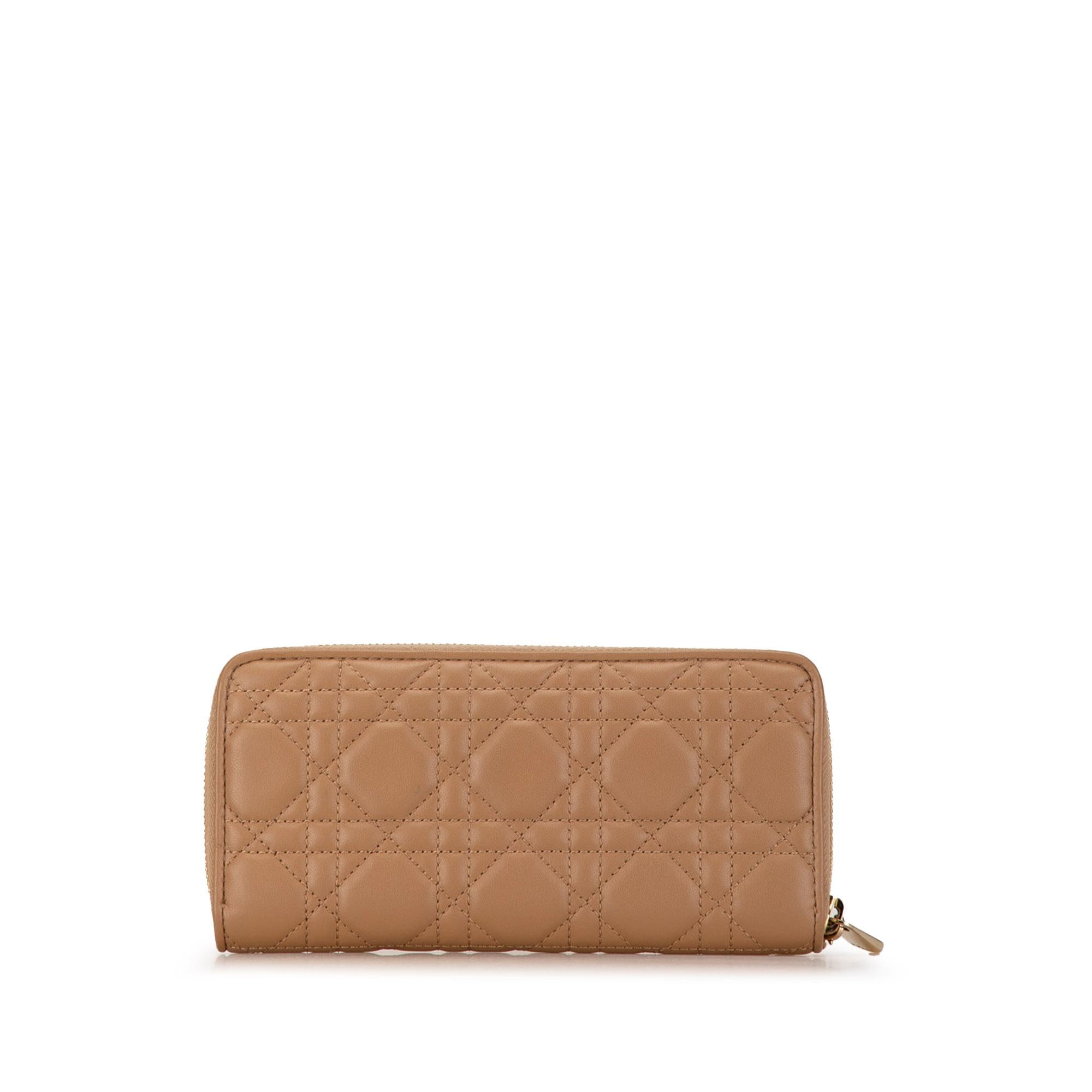 Dior Medium Lambskin Cannage Lady Dior Voyageur Wallet (SHG-4V2C0V)