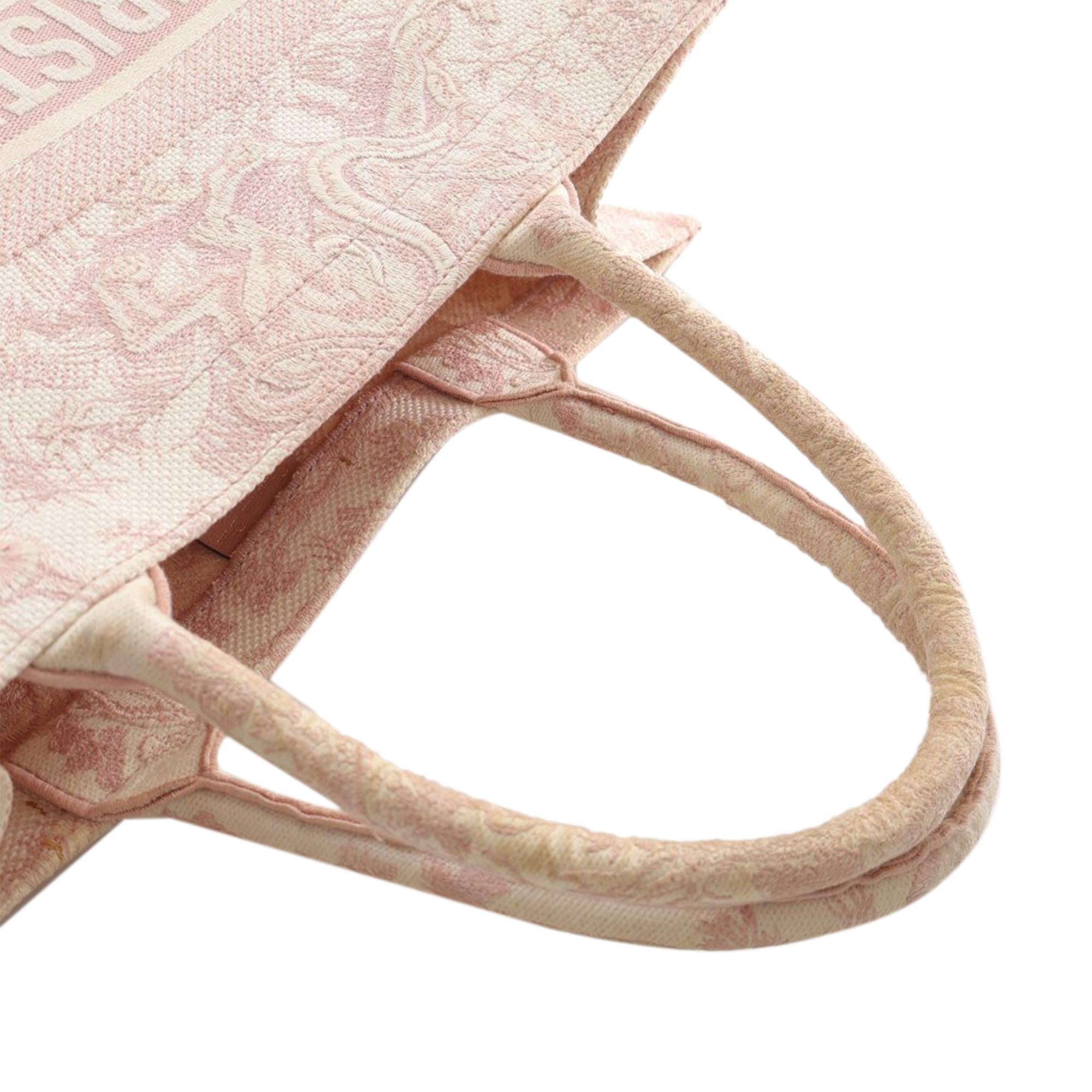 Dior Medium Toile de Jouy Book Tote (SHG-7ibGMm)