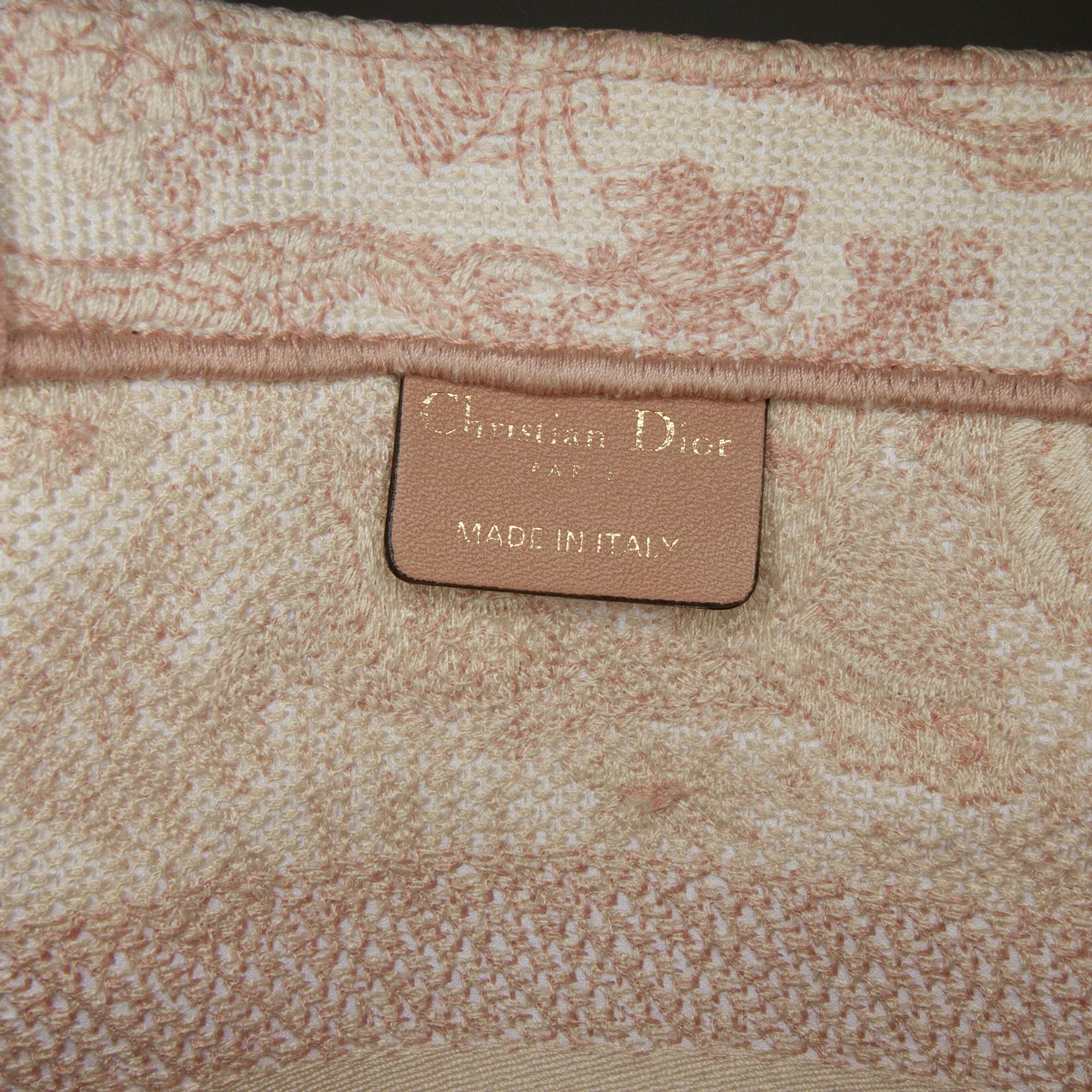 Dior Medium Toile de Jouy Book Tote (SHG-FknGrD)