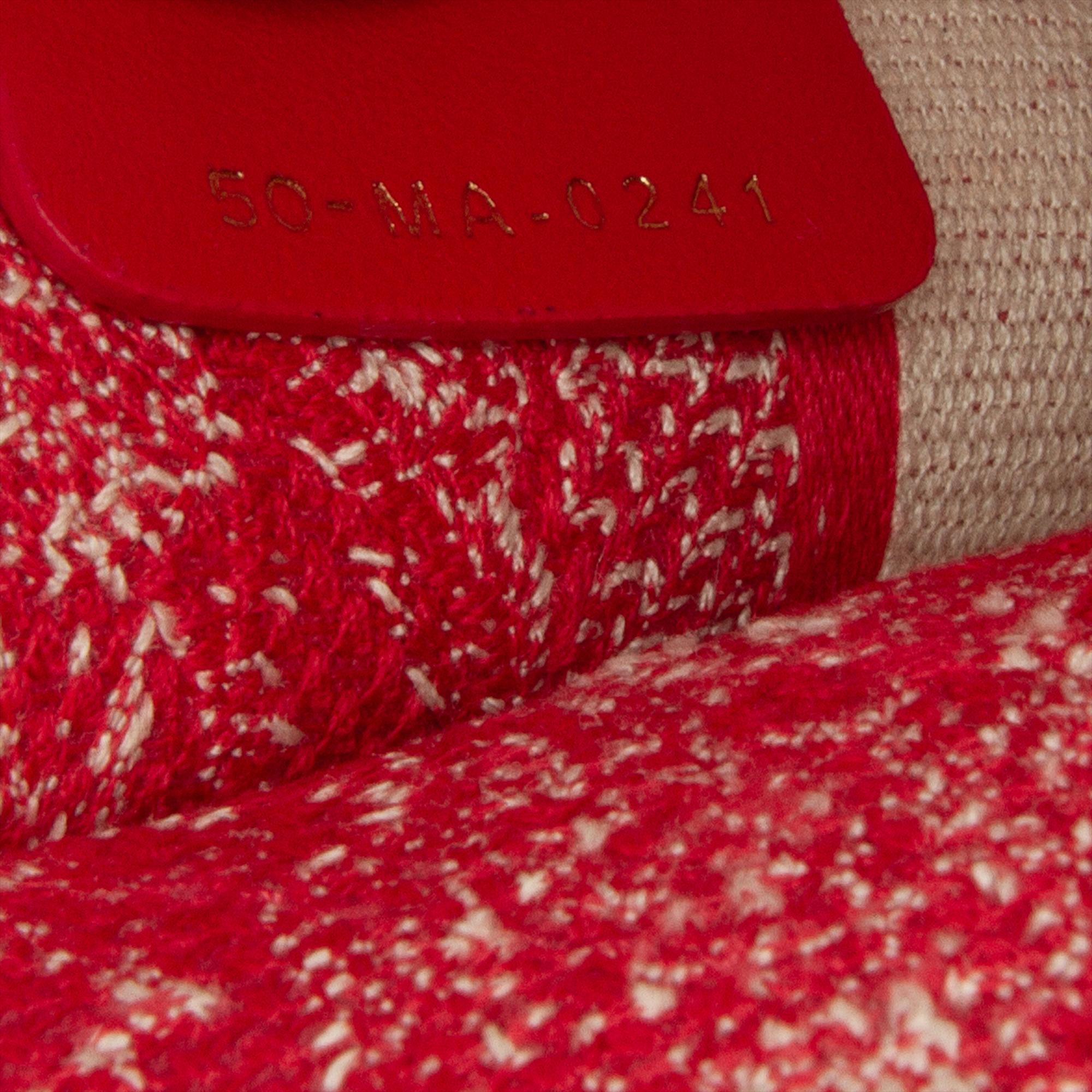 Dior Mini Embroidered Book Tote (SHG-PkGOnT)