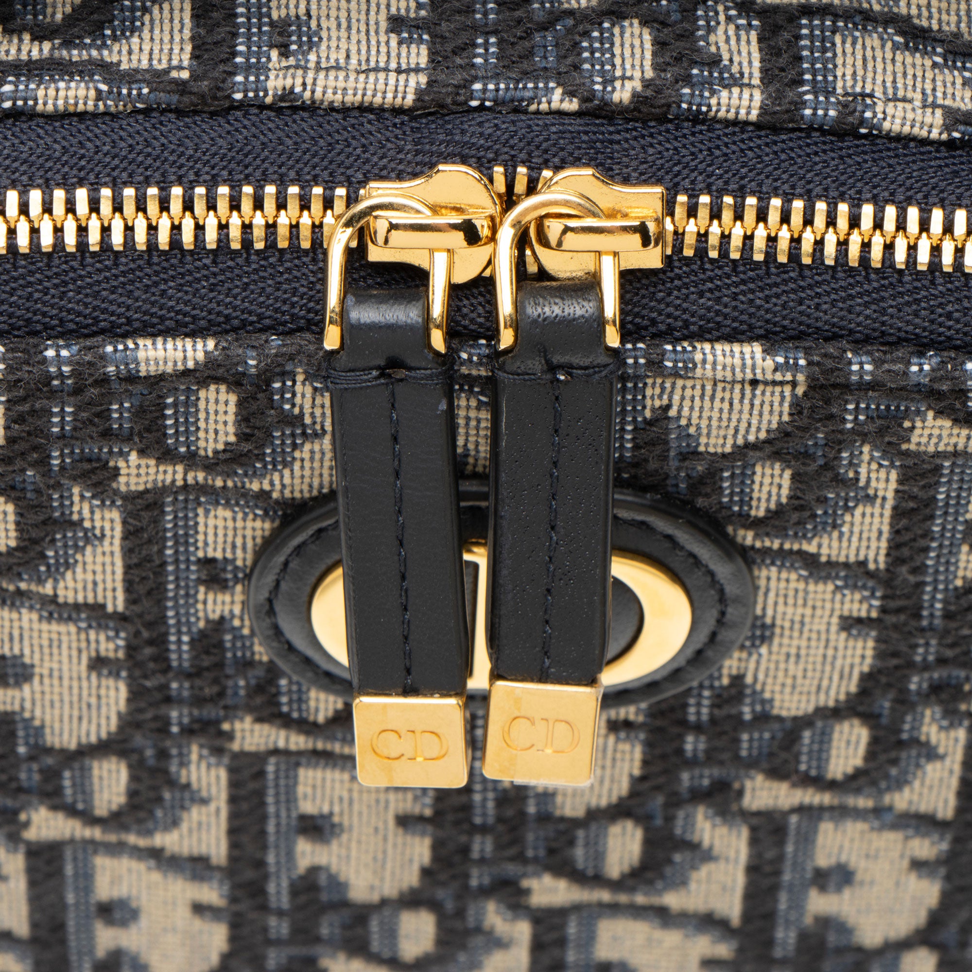 Dior Oblique 30 Montaigne Box Top Handle