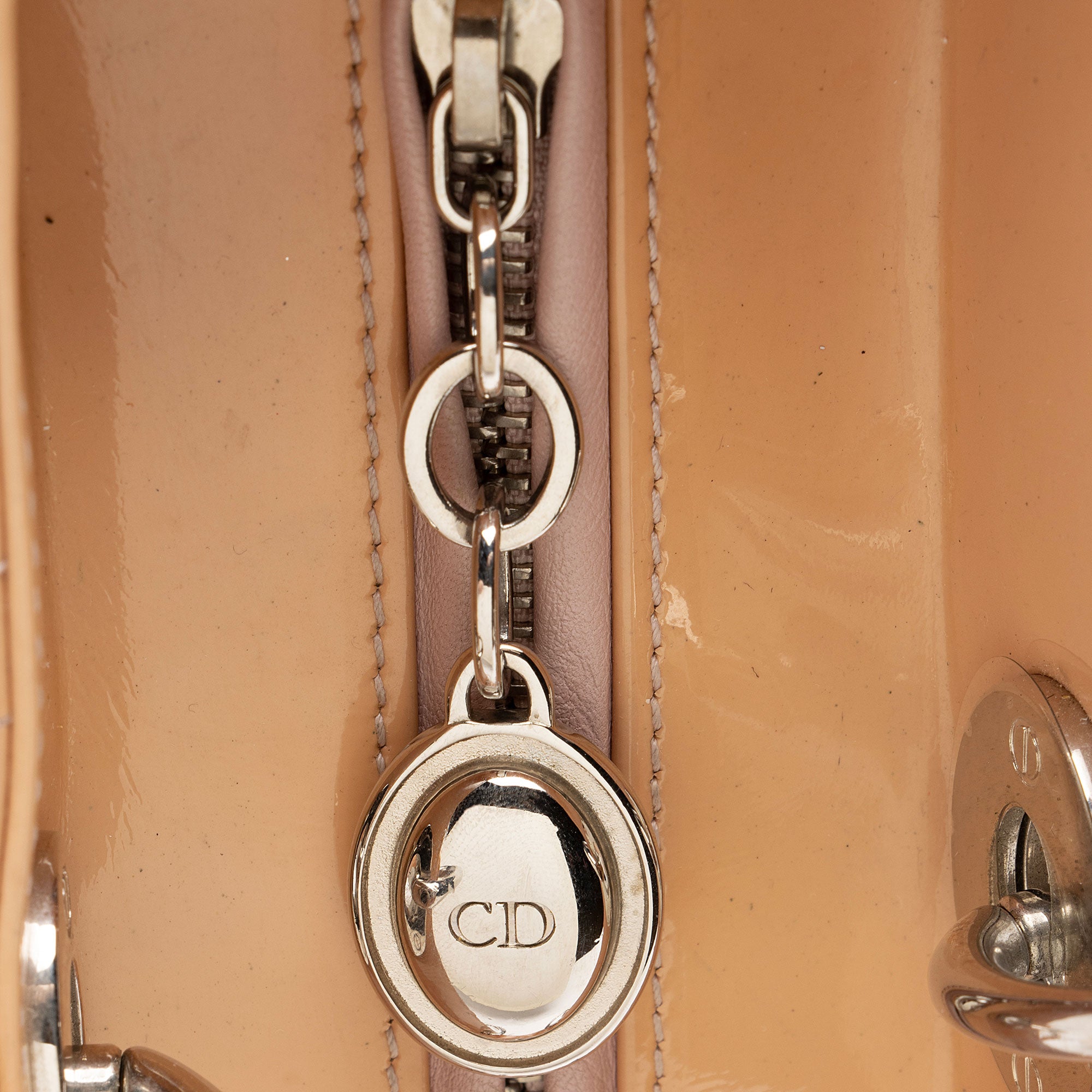 Dior Patent Leather Lady Dior Large Tote (SHF-2qzbI4)