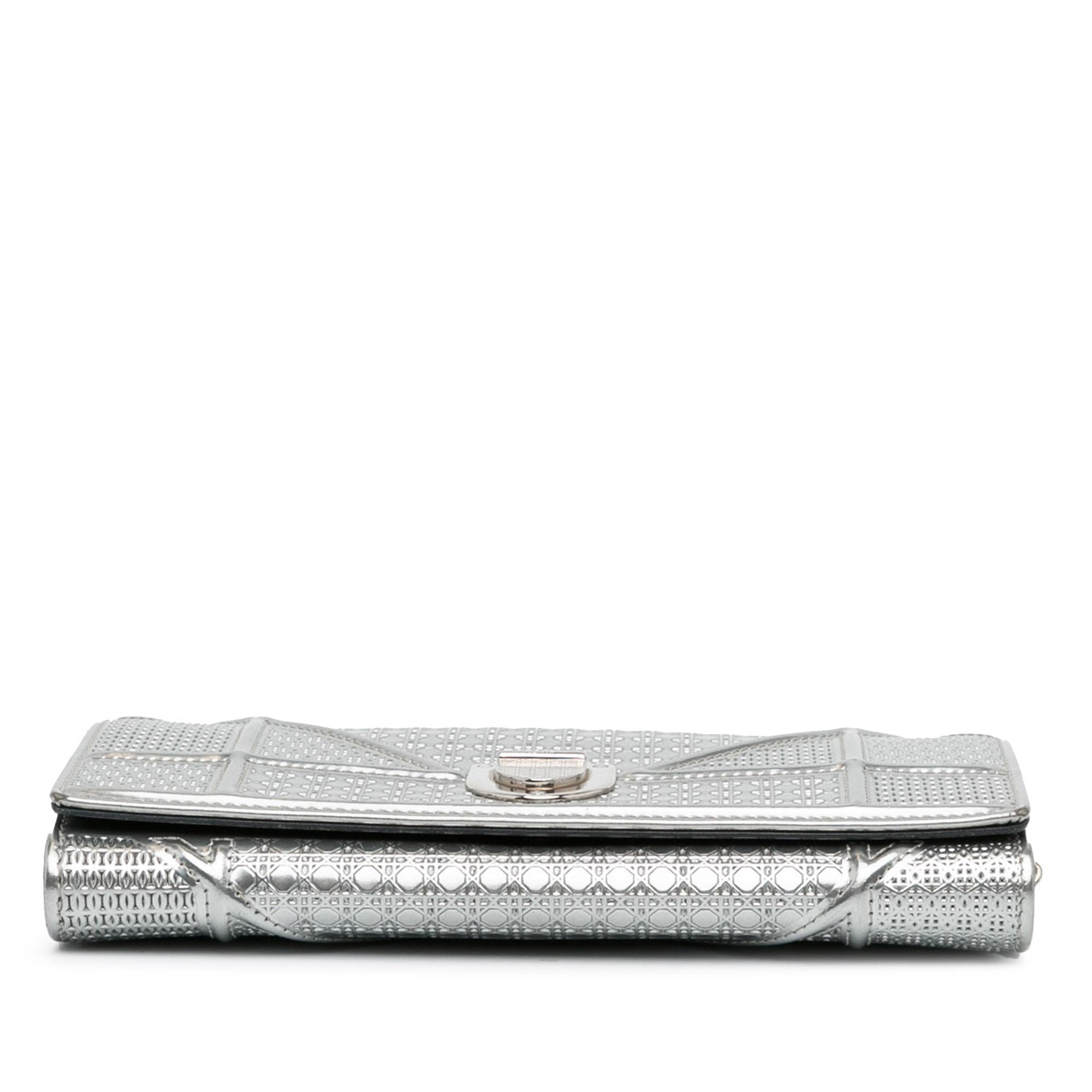 Dior Patent Microcannage Diorama Wallet on Chain (SHG-1ZSxWm)