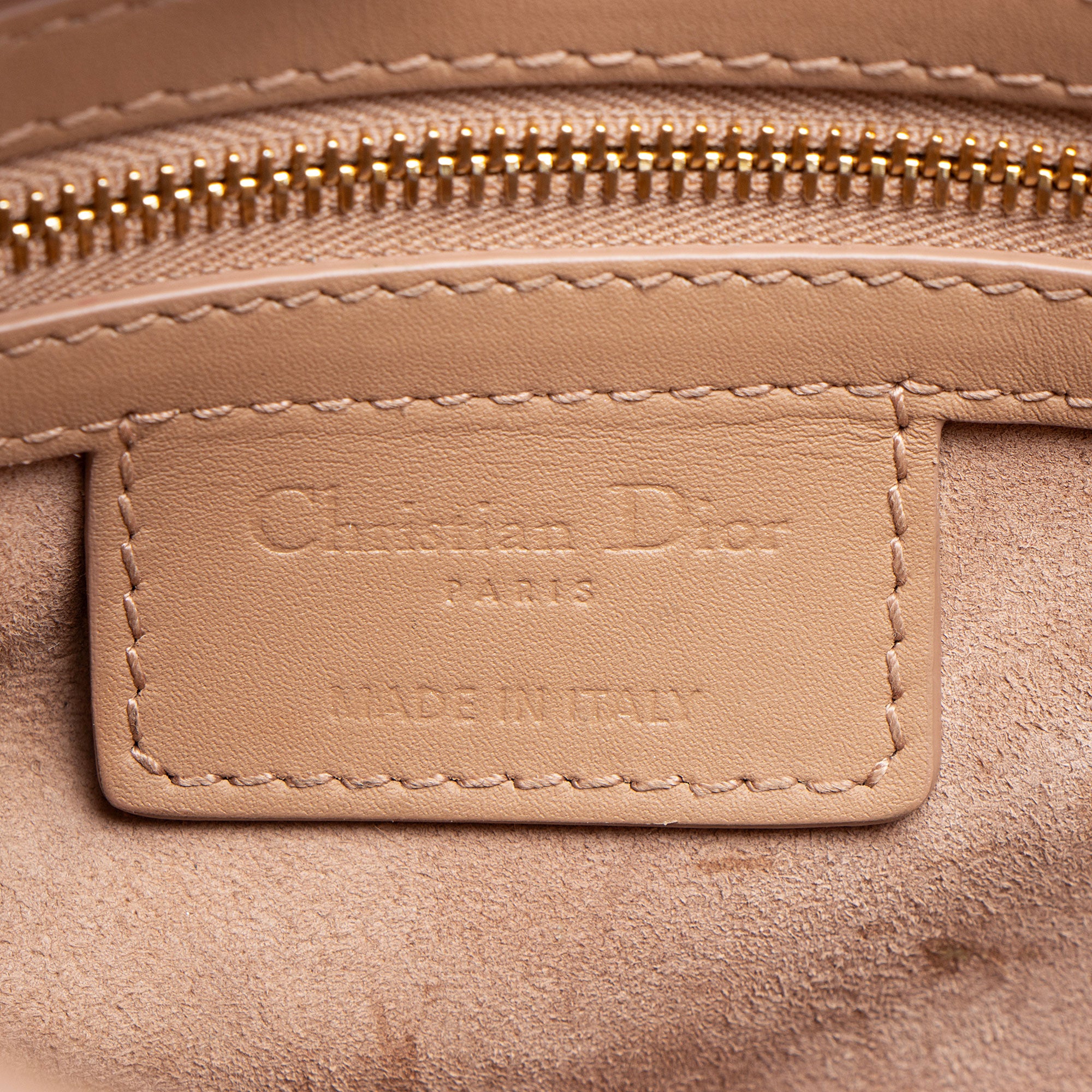 Dior Ultramatte Calfskin Saddle Bag (SHF-LXNddA)