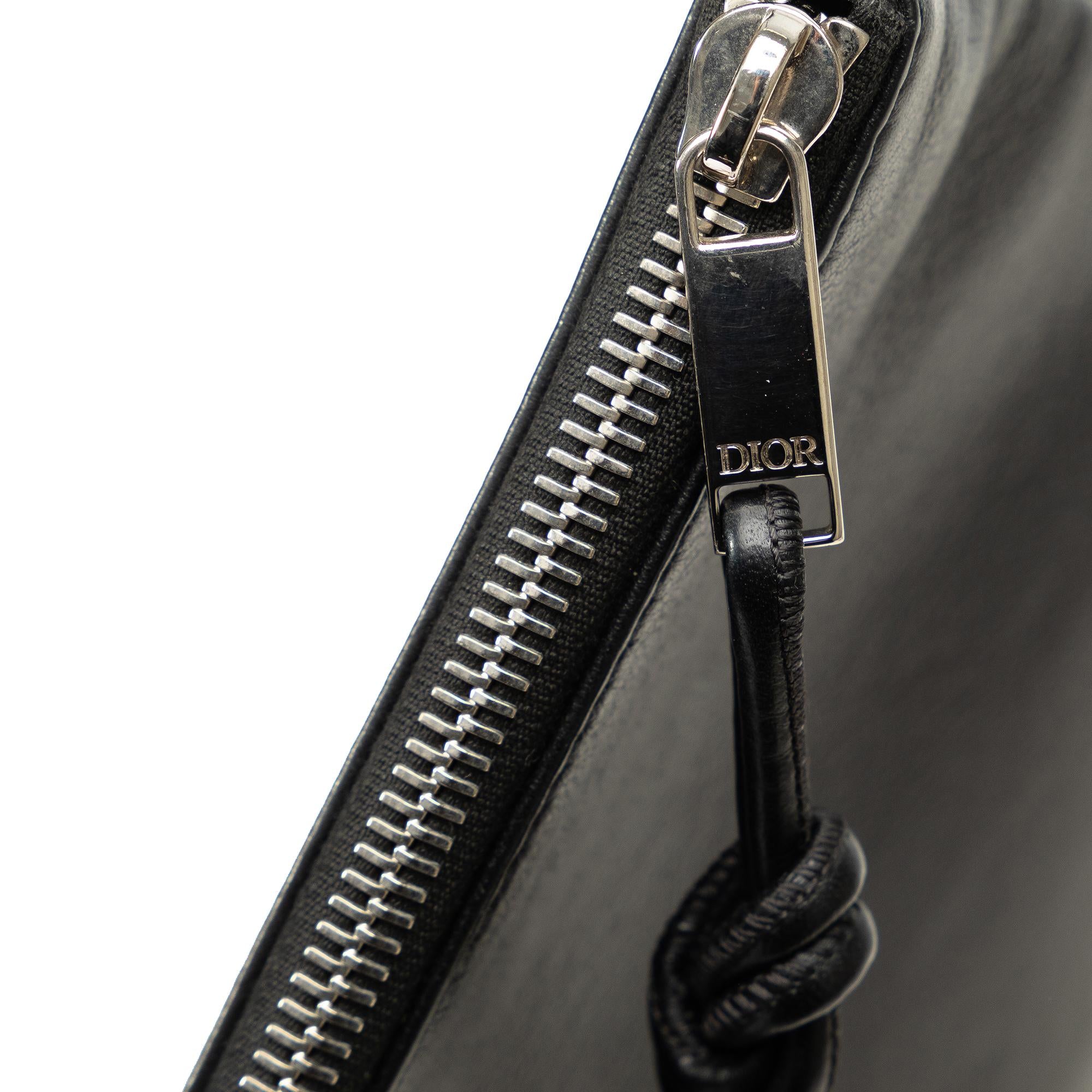 Dior x Kaws Bee Clutch Bag (SHG-x0f5DC)