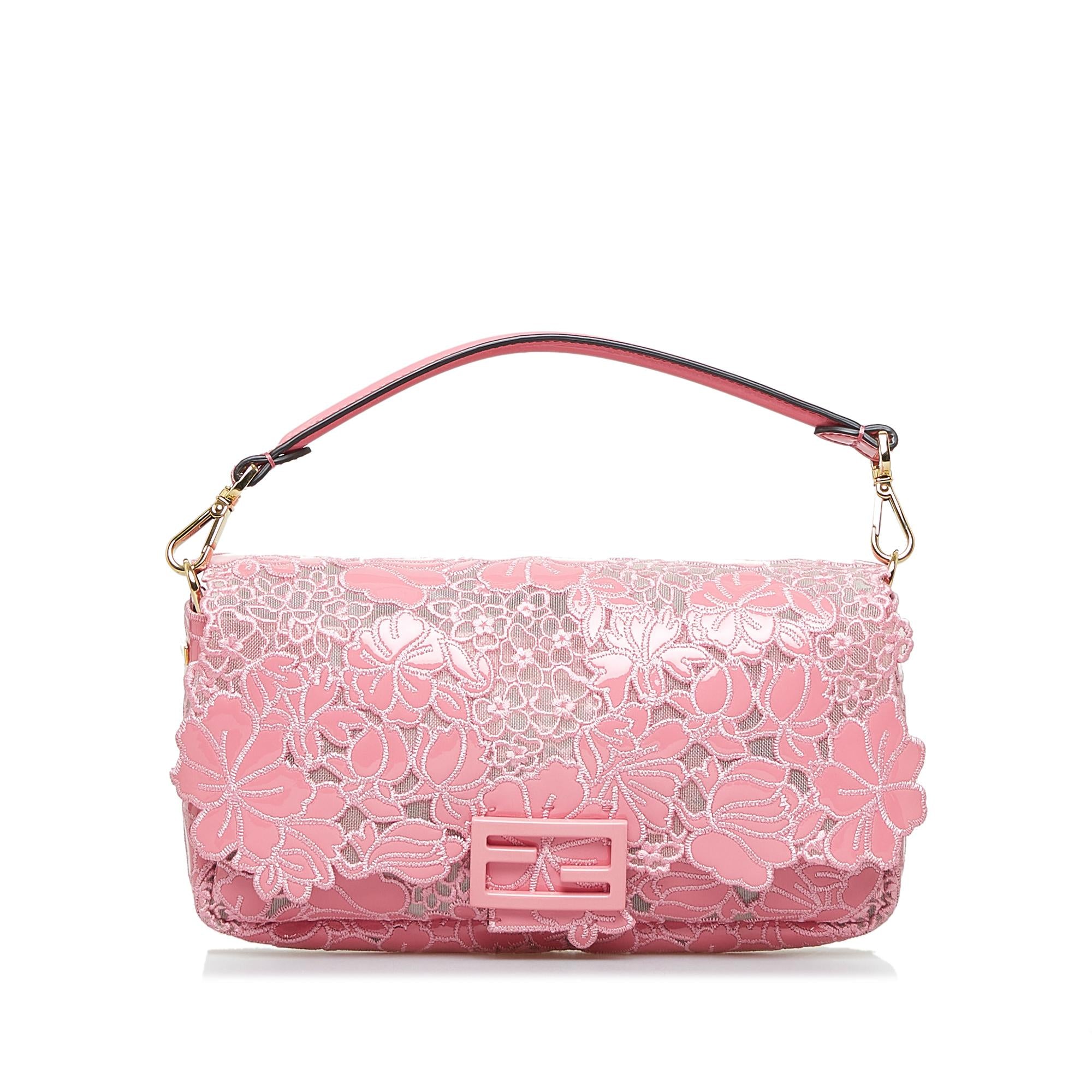 Fendi Embroidered Lace Baguette (SHG-GlR2r8)