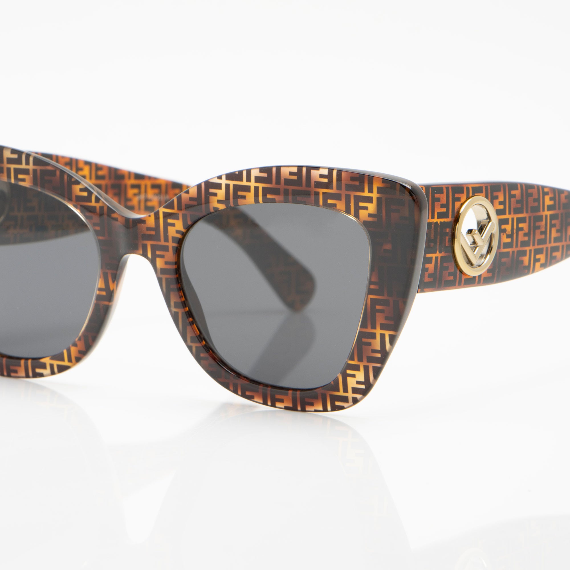 Fendi FF Roma Square Sunglasses