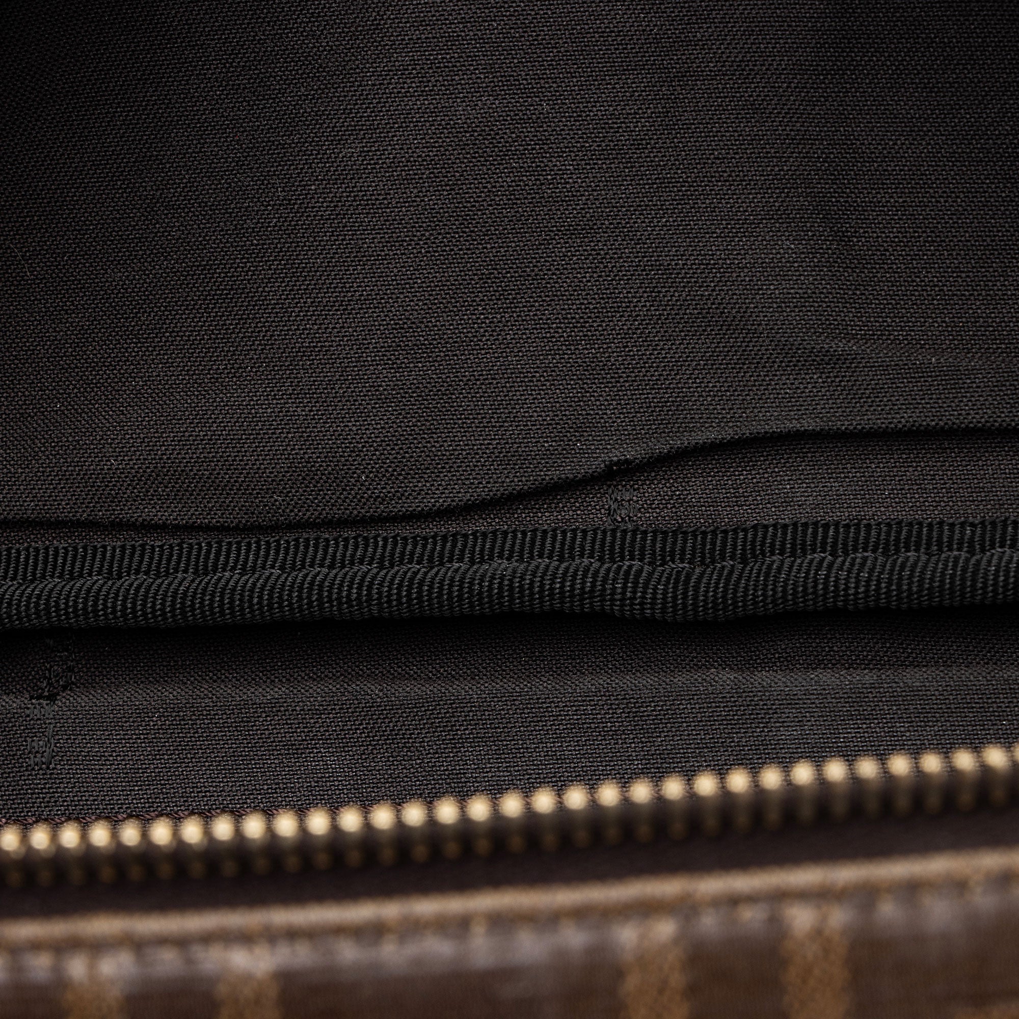 Fendi FF Spalmati Fila Belt Bag (SHF-LcysZd)