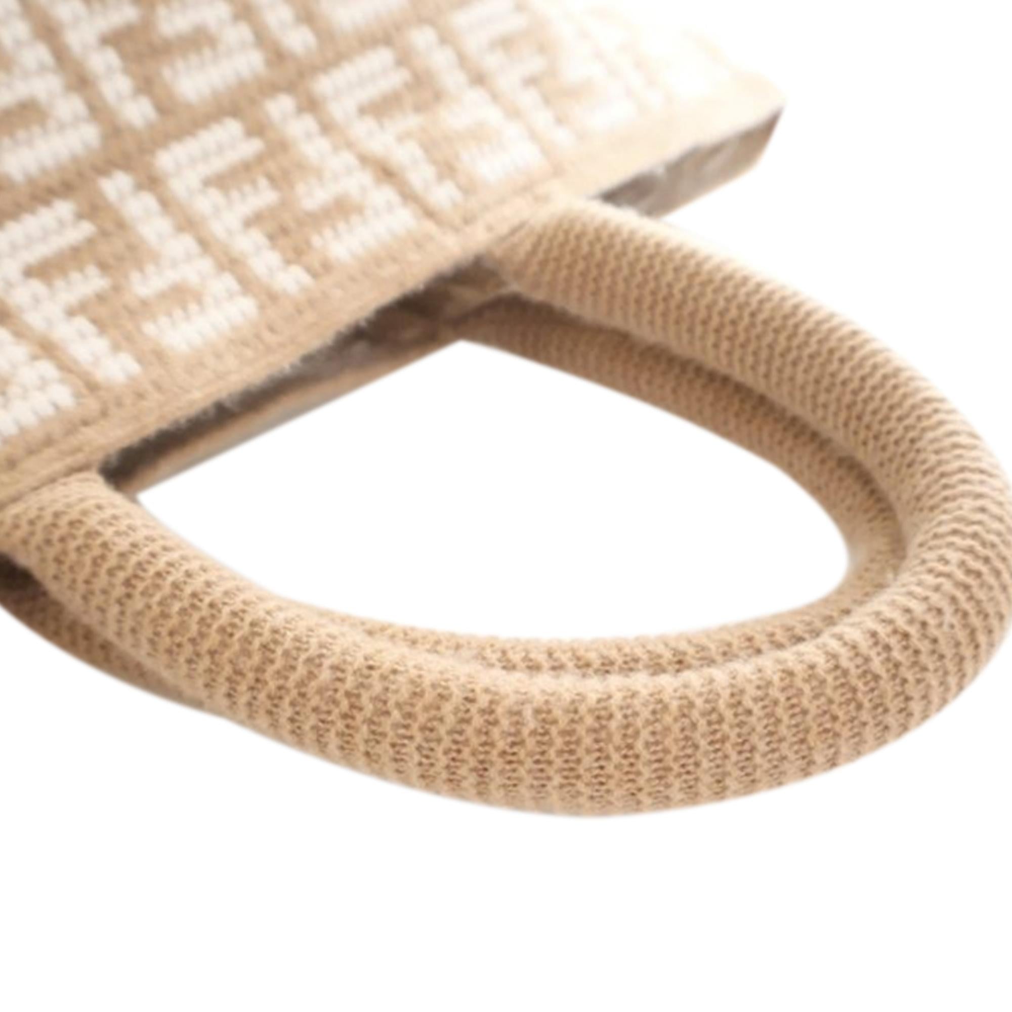 Fendi Large Zucca Cashmere Shopper Tote (SHG-q4x6Pa)