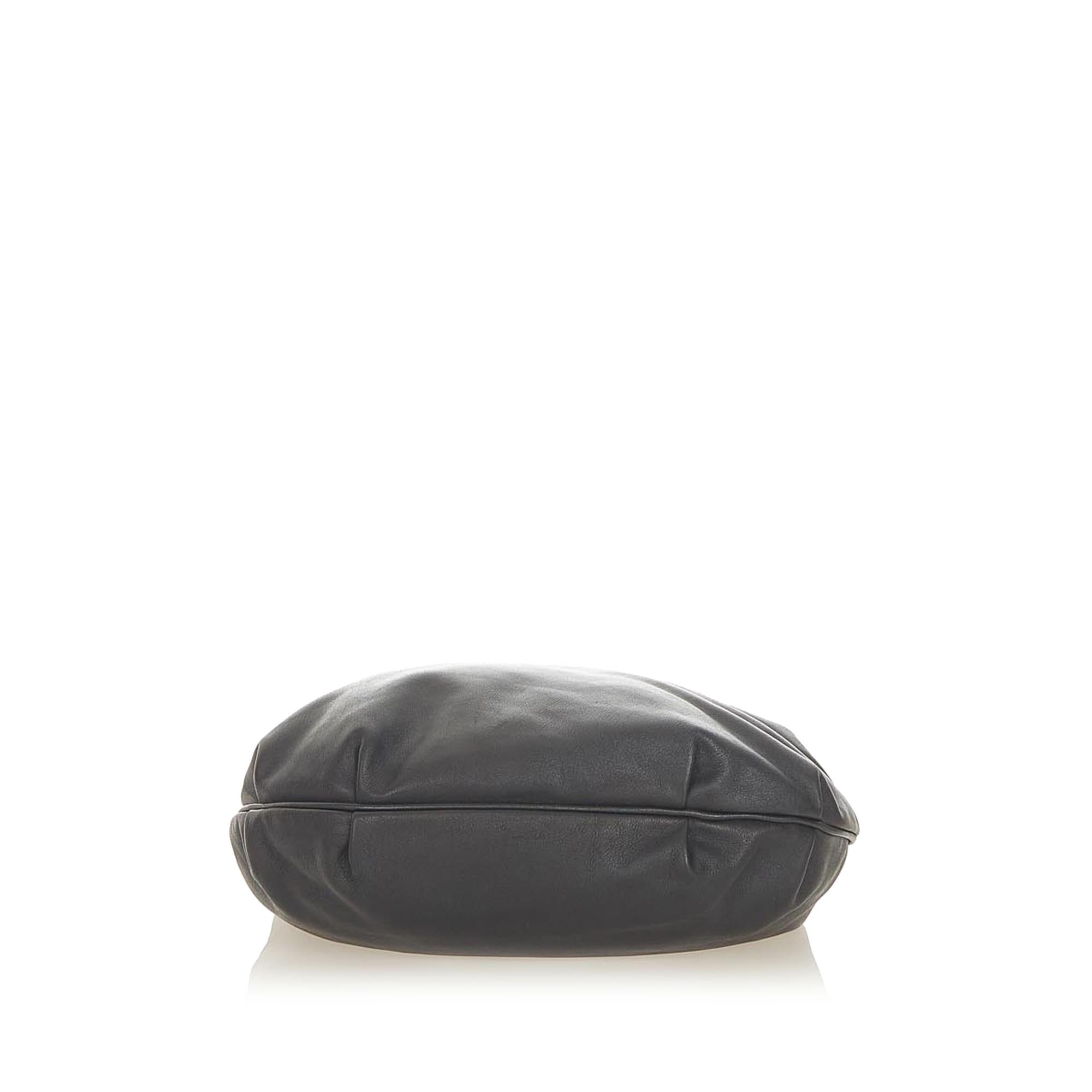 Fendi Leather Hobo Bag (SHG-32167)