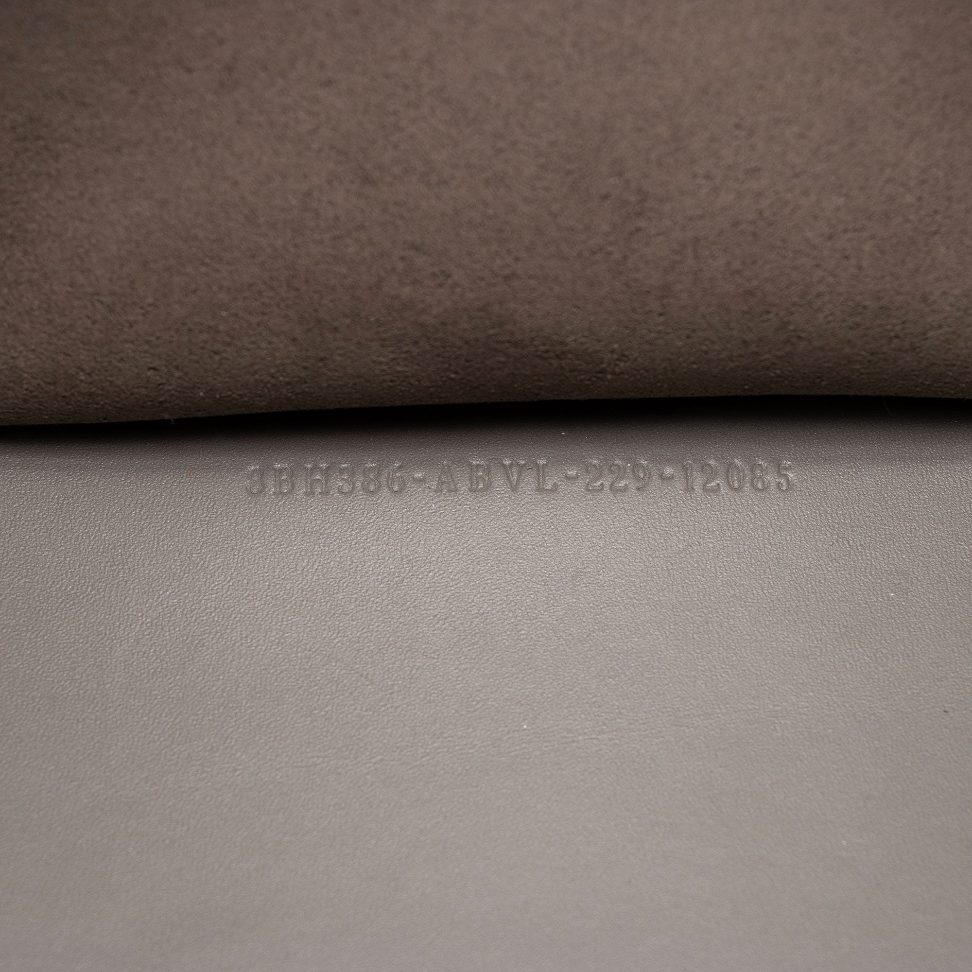 Fendi Leather Sunshine Medium Shopper Tote (SHF-55mLoH)