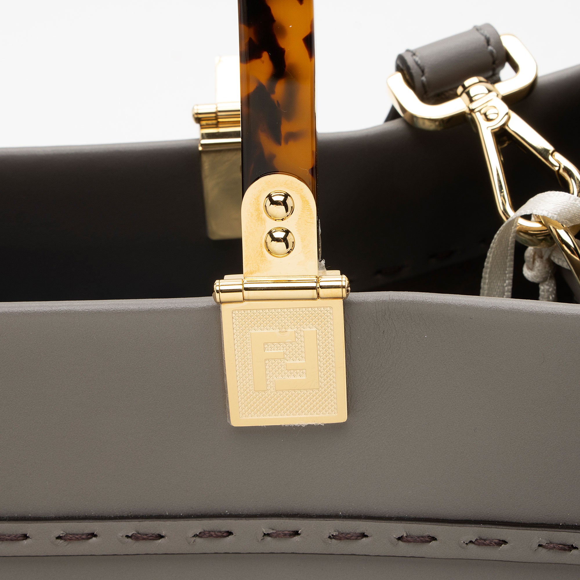 Fendi Leather Sunshine Medium Shopper Tote (SHF-55mLoH)