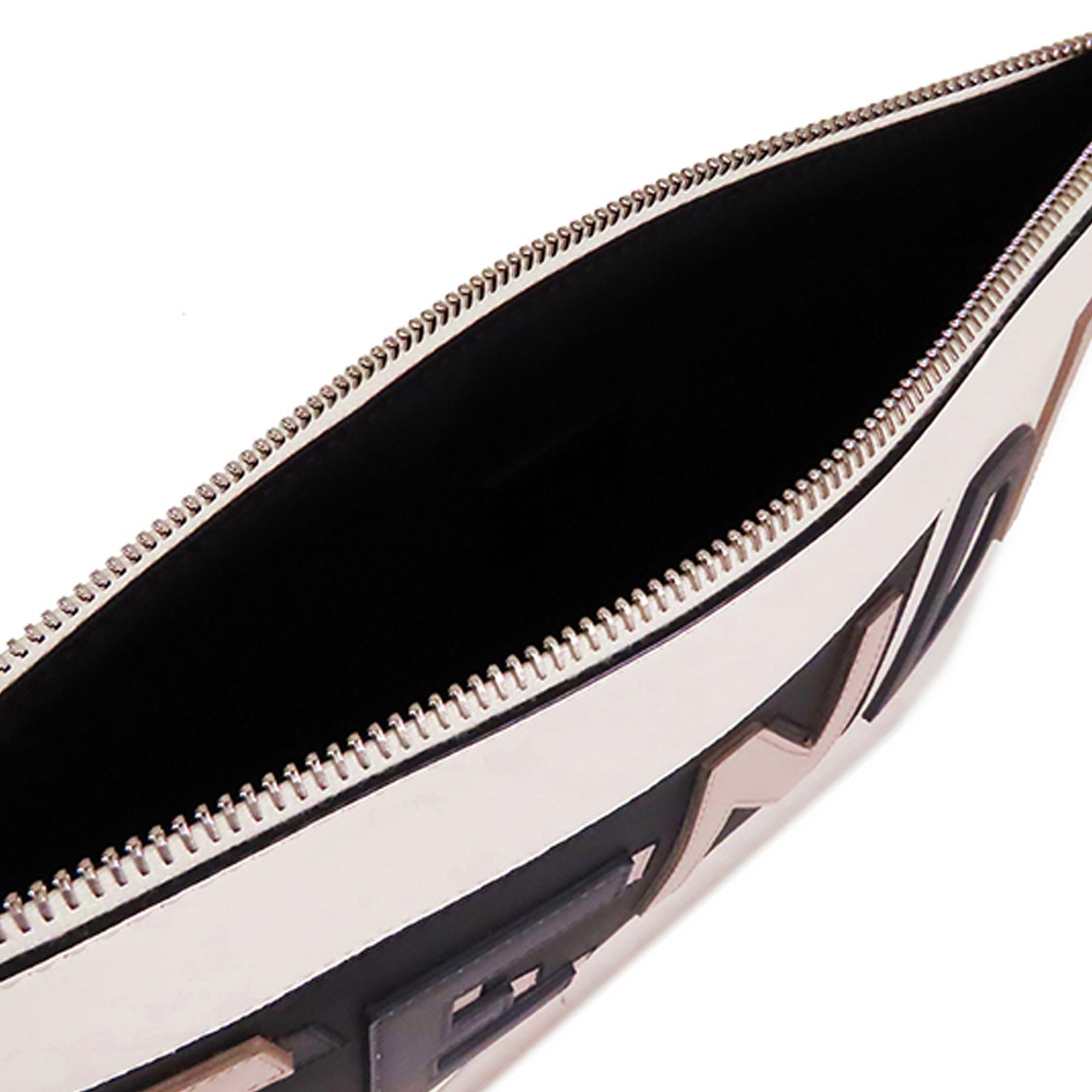 Fendi Leather Vocabulary 3D Logo Zip Pouch (SHG-JtWzTA)