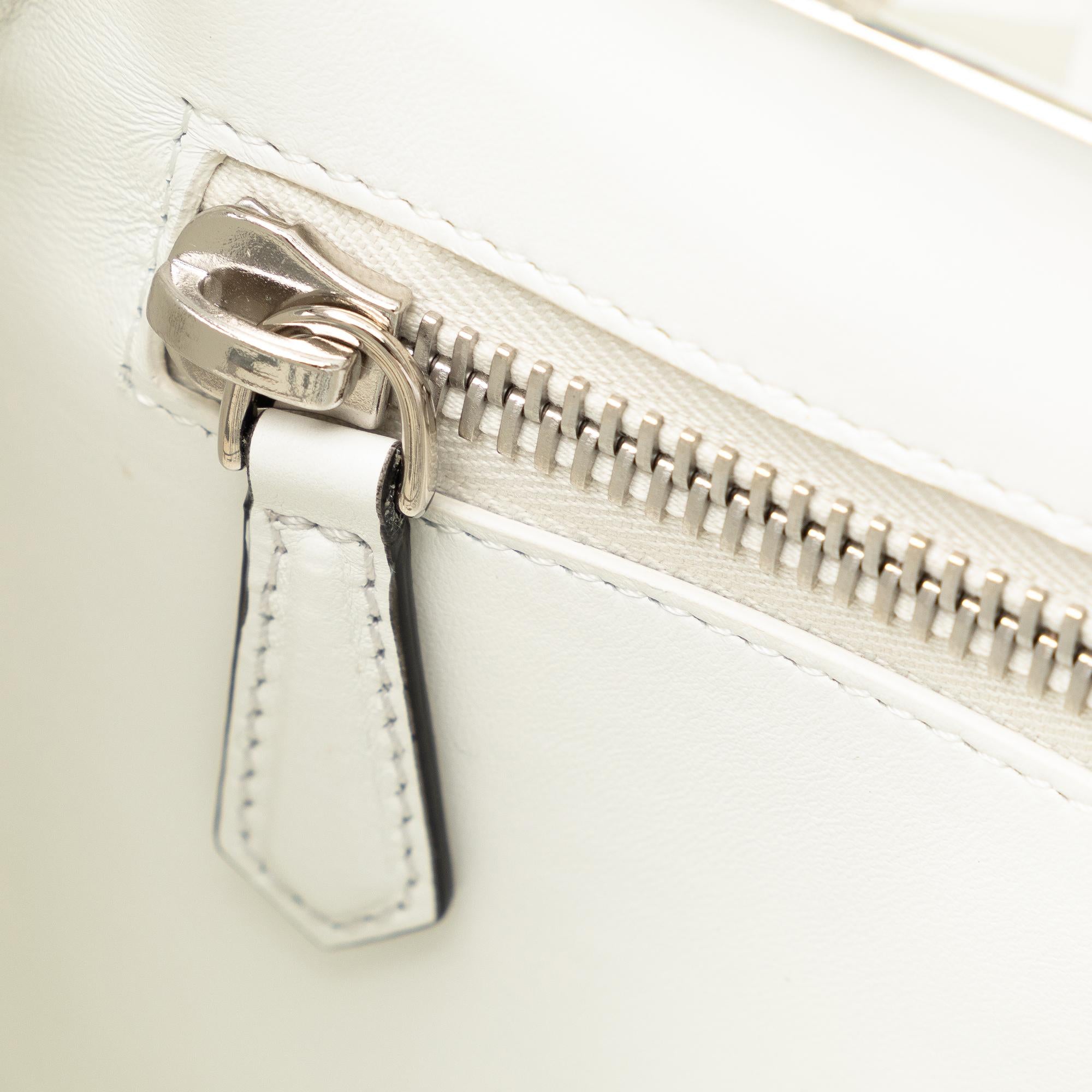 Fendi Limited Edition Zucca Clear Peekaboo (SHG-FiicNF)