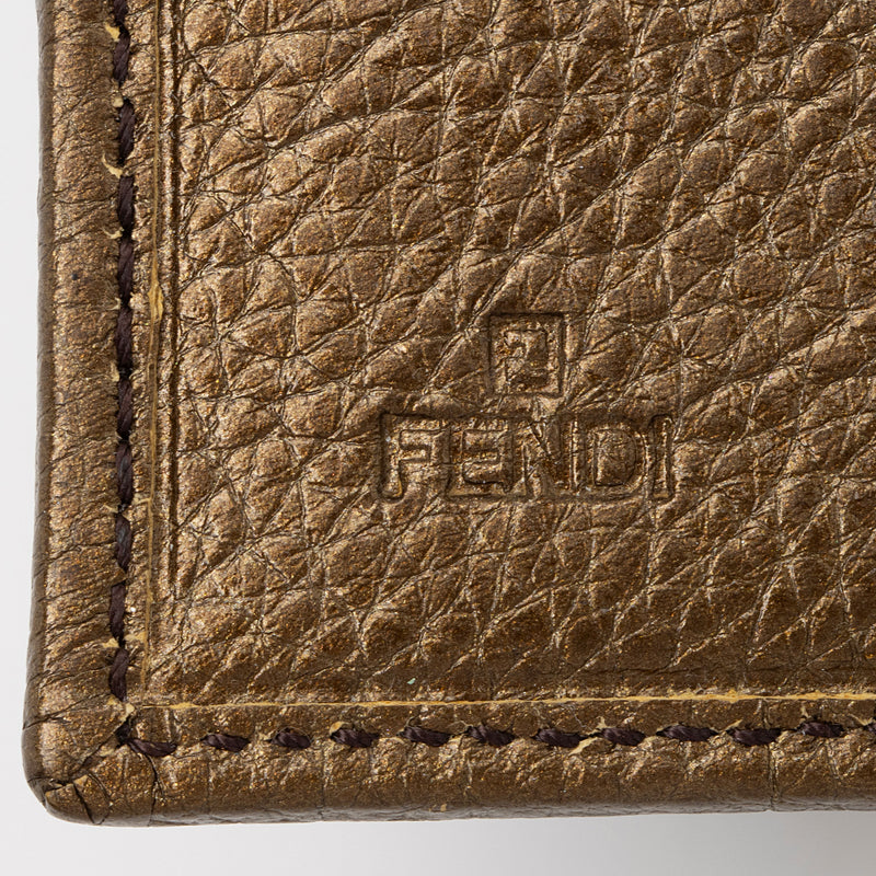Fendi Metallic Zucca Compact Wallet (SHF-JIlxwg)
