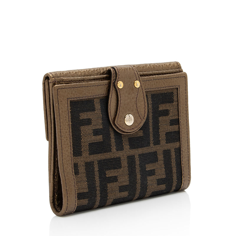 Fendi Metallic Zucca Compact Wallet (SHF-JIlxwg)