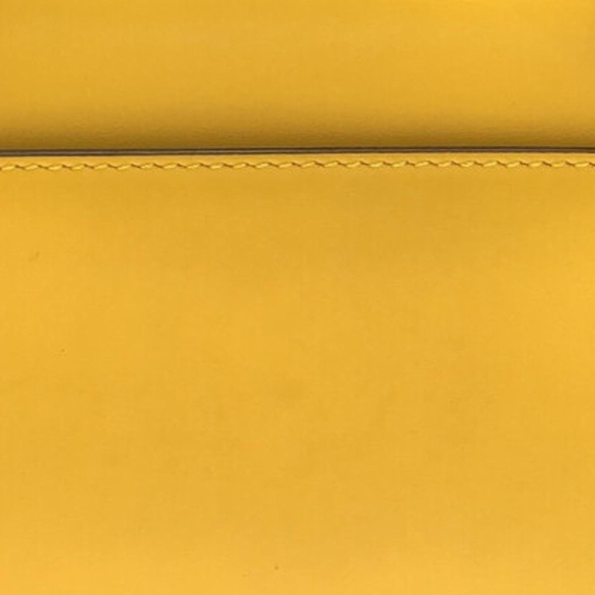 Fendi Mini Flat Baguette Crossbody Bag (SHG-weEbXp)