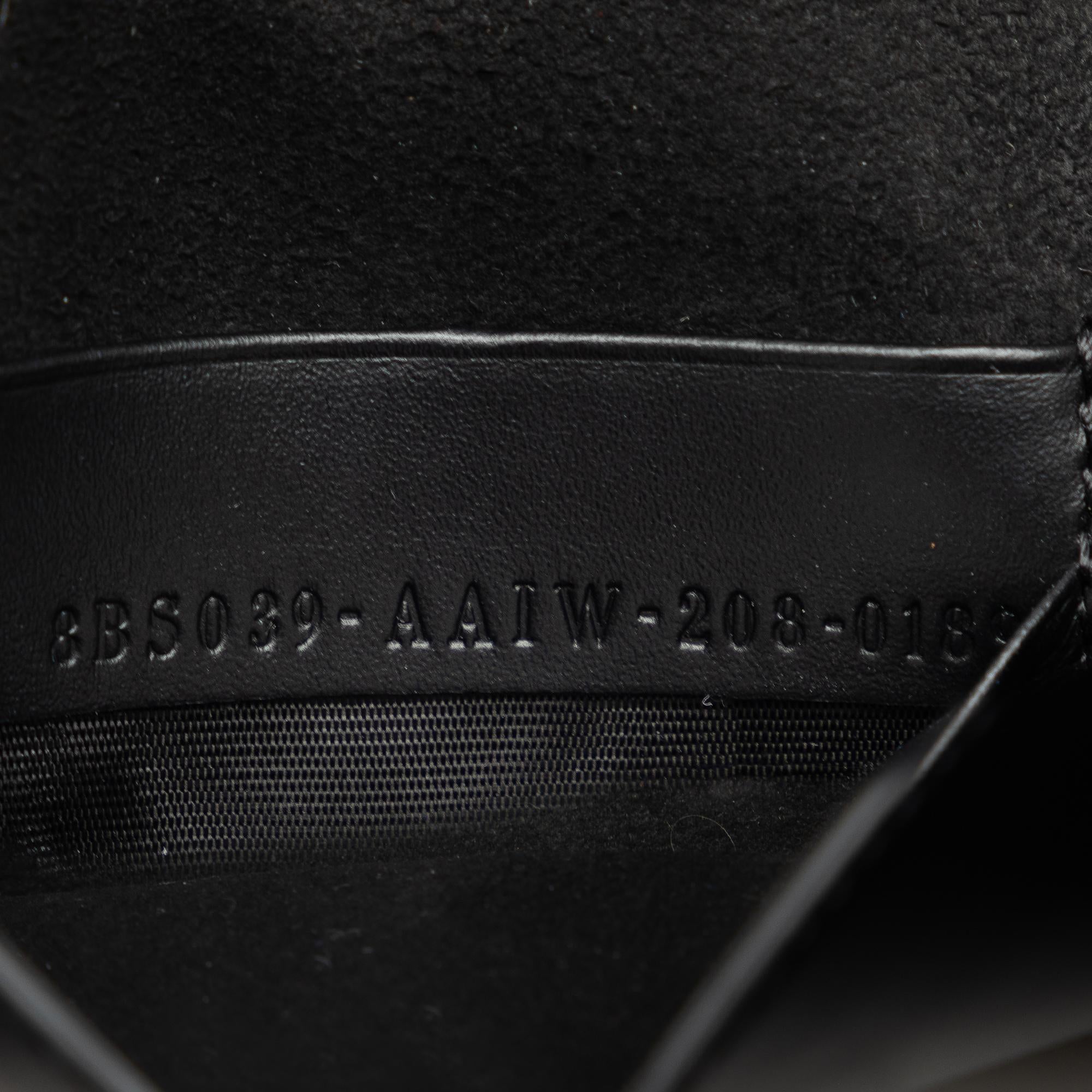 Fendi Mini Flat Baguette (SHG-4lY3vO)