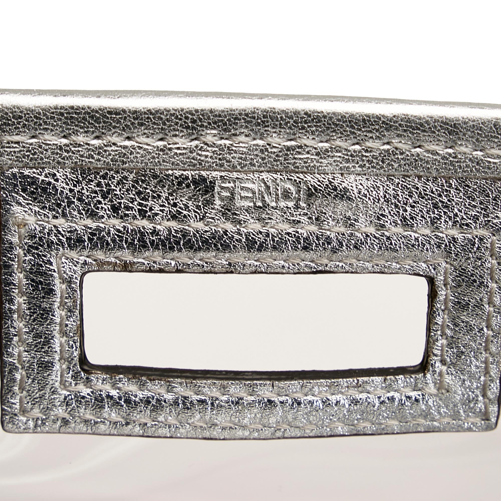 Fendi Peekaboo Defender (SHG-vRySMd)