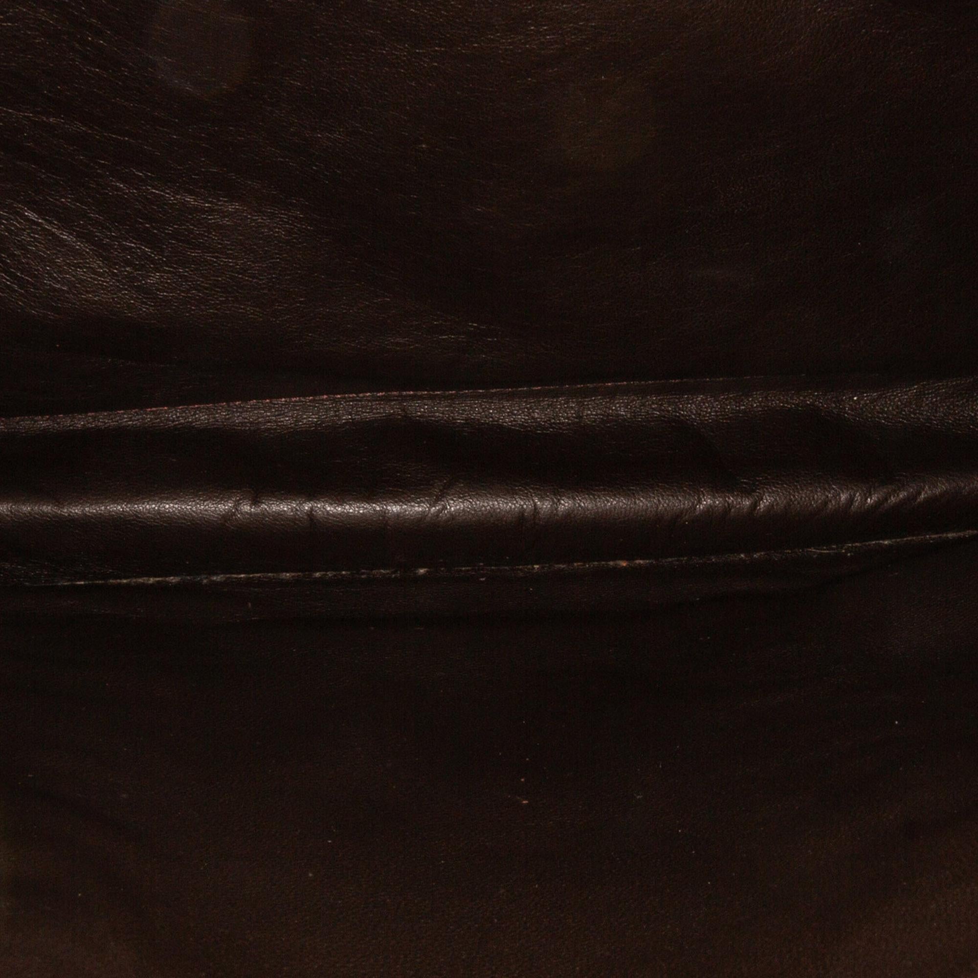 Fendi Textured Leather Classico No.4 Tote Bag (SHG-gSX2gy)