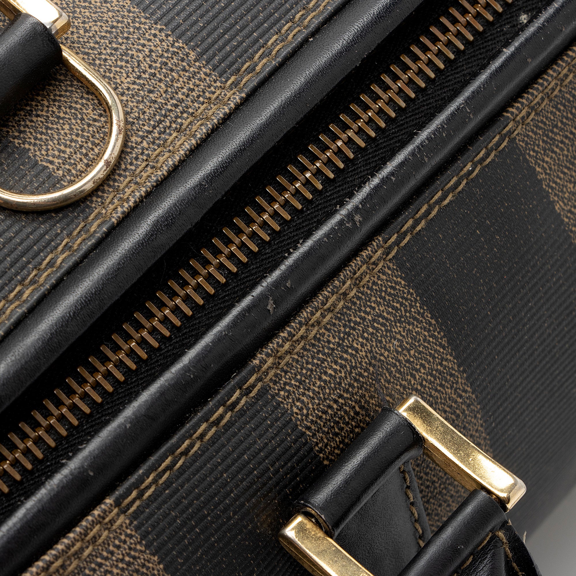 Fendi Vintage Pequin Satchel (SHF-p2iSKx)