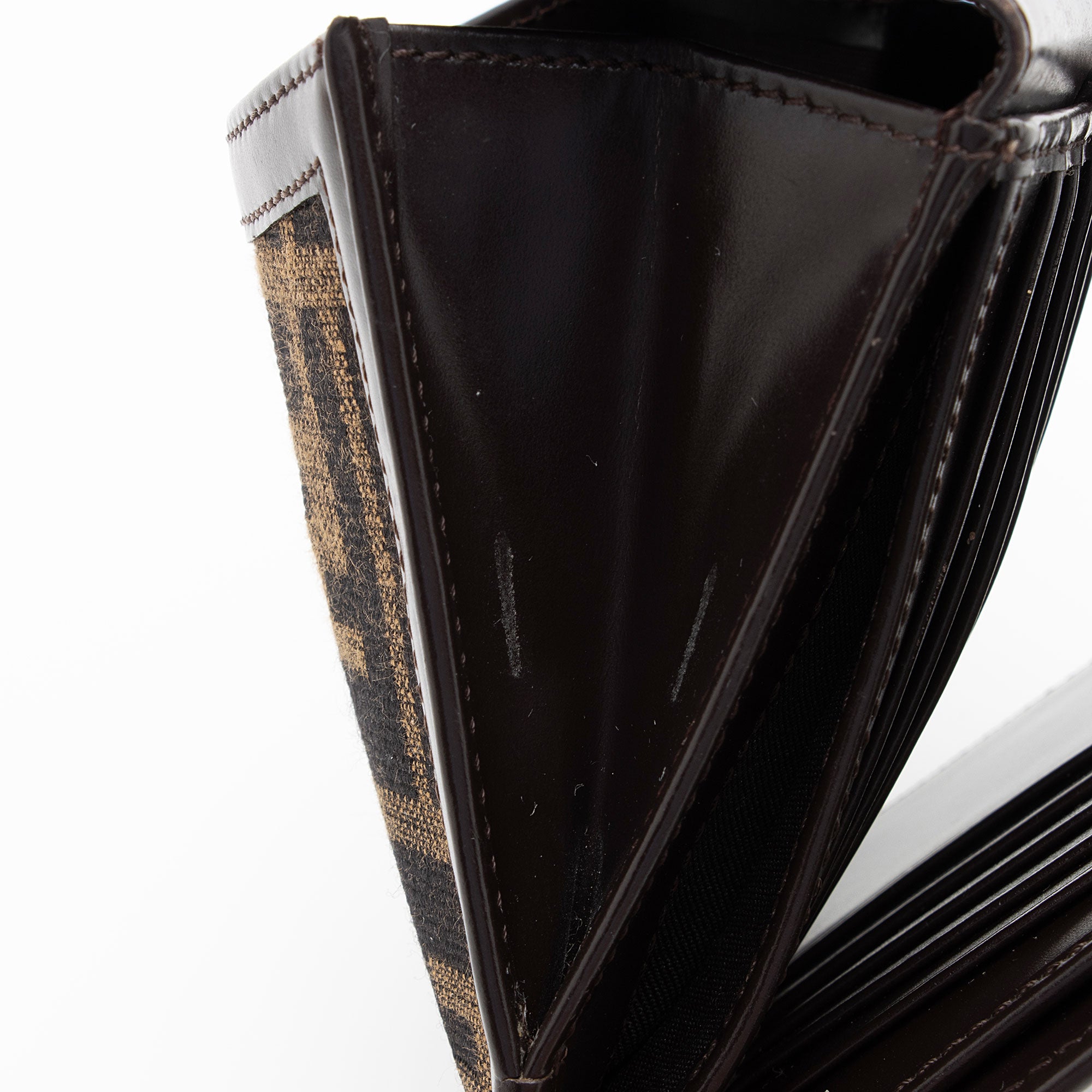 Fendi Vintage Zucca Compact Wallet (SHF-Nzxwj2)