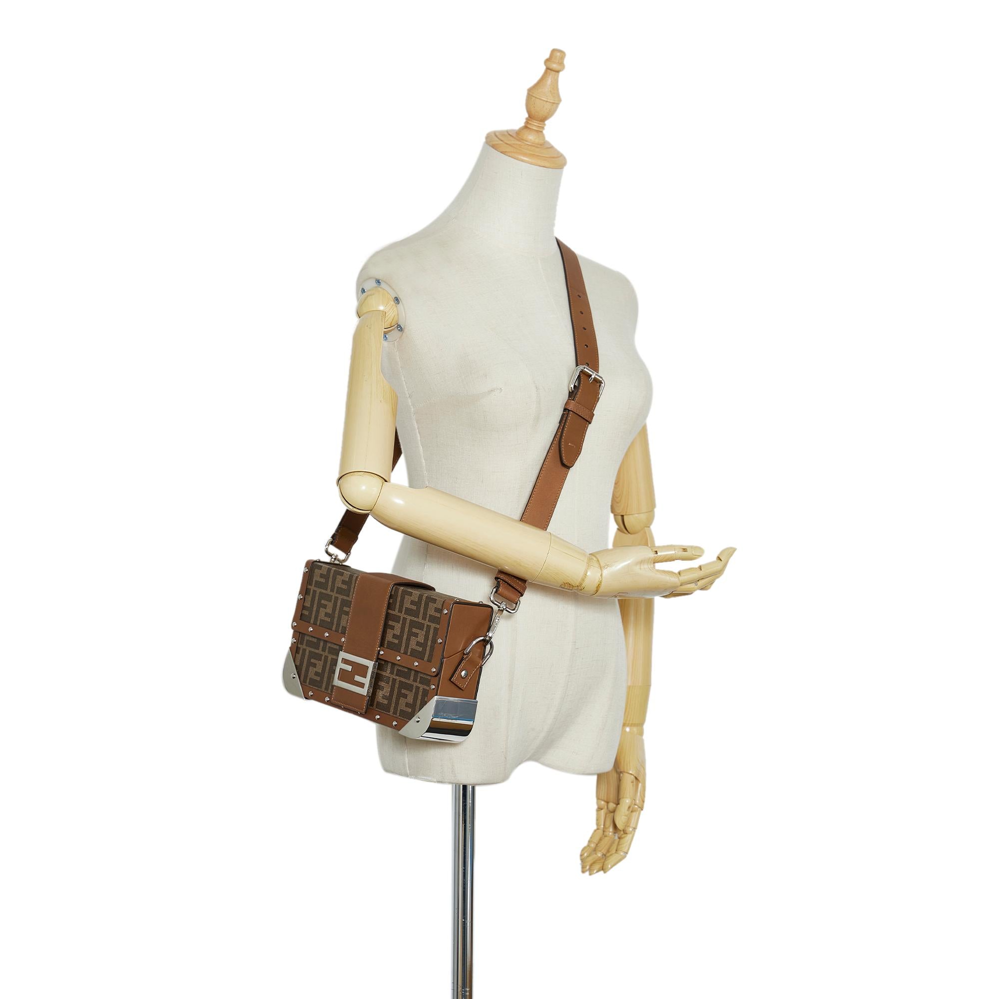 Fendi Zucca Baguette Trunk (SHG-lsaEa4)