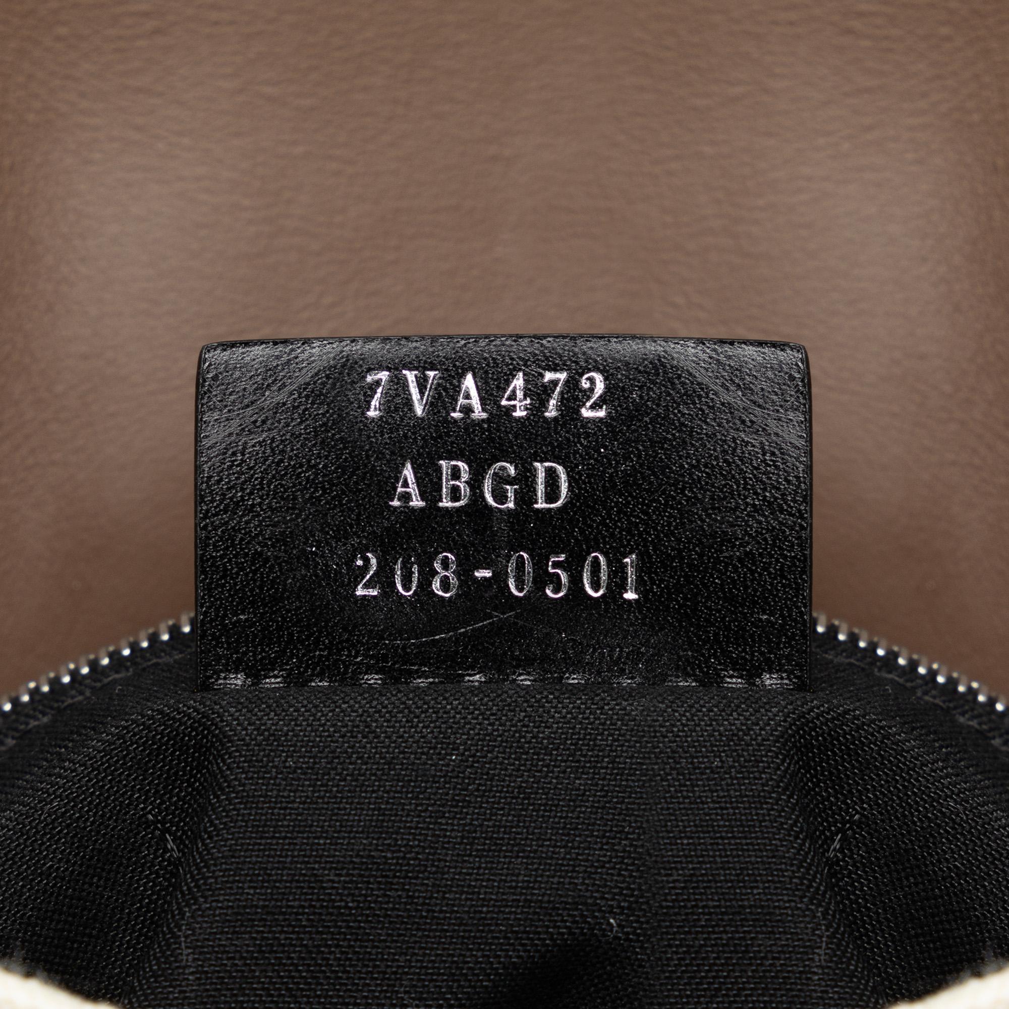 Fendi Zucca Canvas and Leather Convertible Baguette (SHG-X1HAvY)