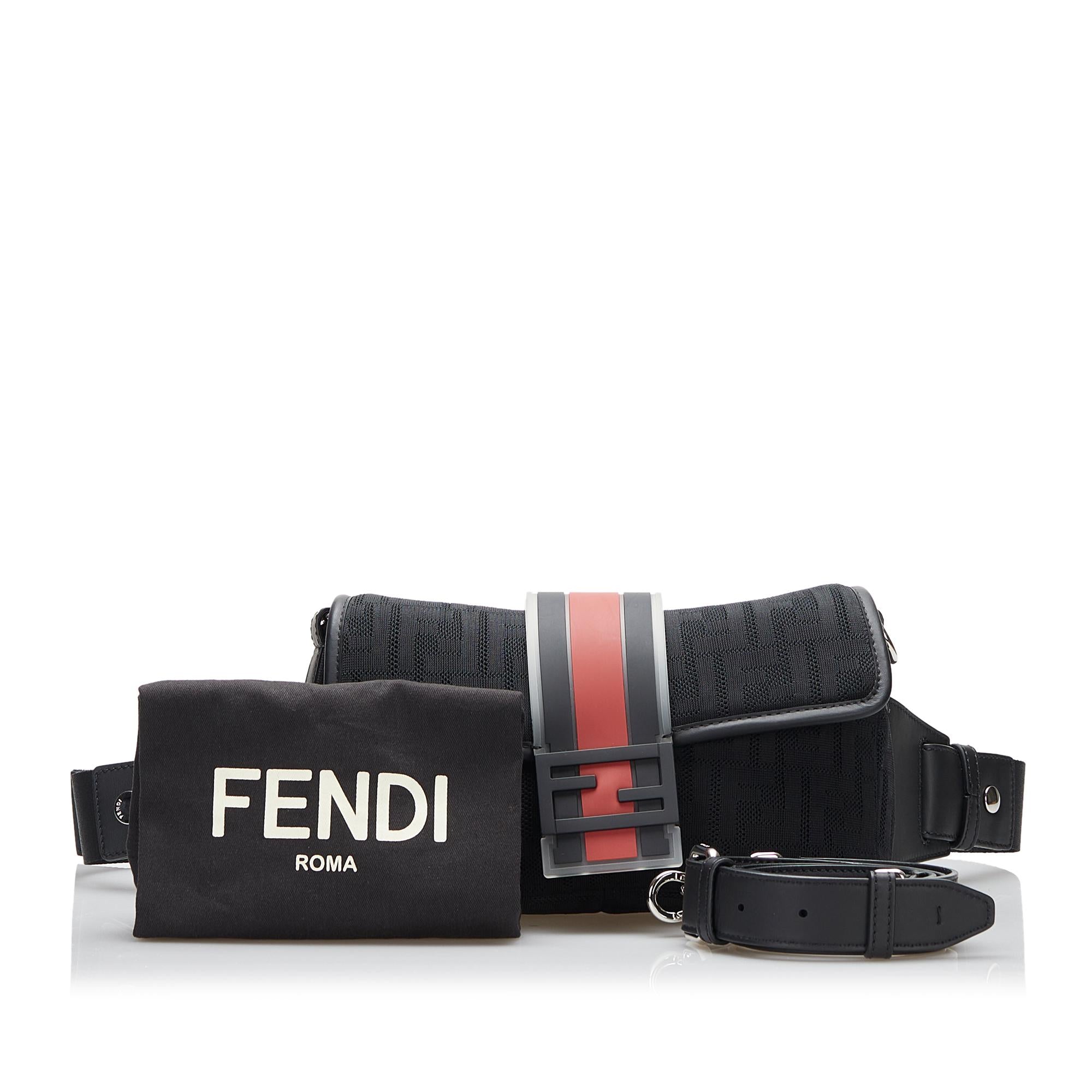Fendi Zucca Convertible Belt Bag (SHG-pWsJAN)