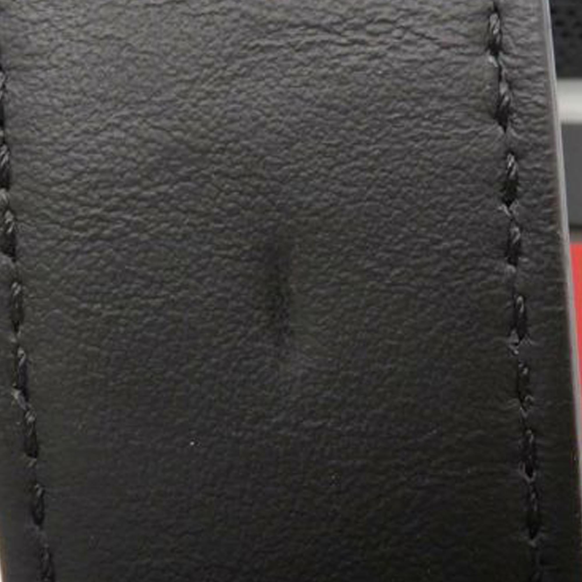 Fendi Zucca Convertible Belt Bag (SHG-pWsJAN)