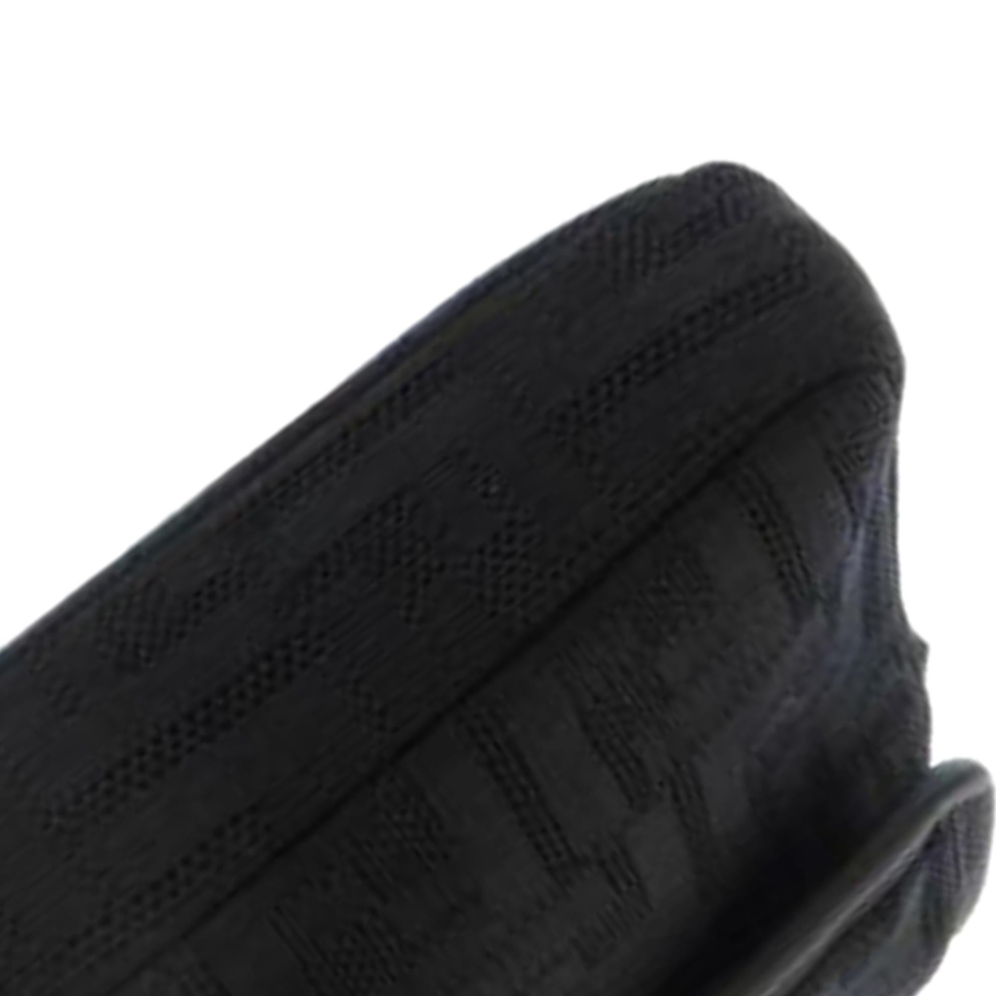 Fendi Zucca Convertible Belt Bag (SHG-pWsJAN)