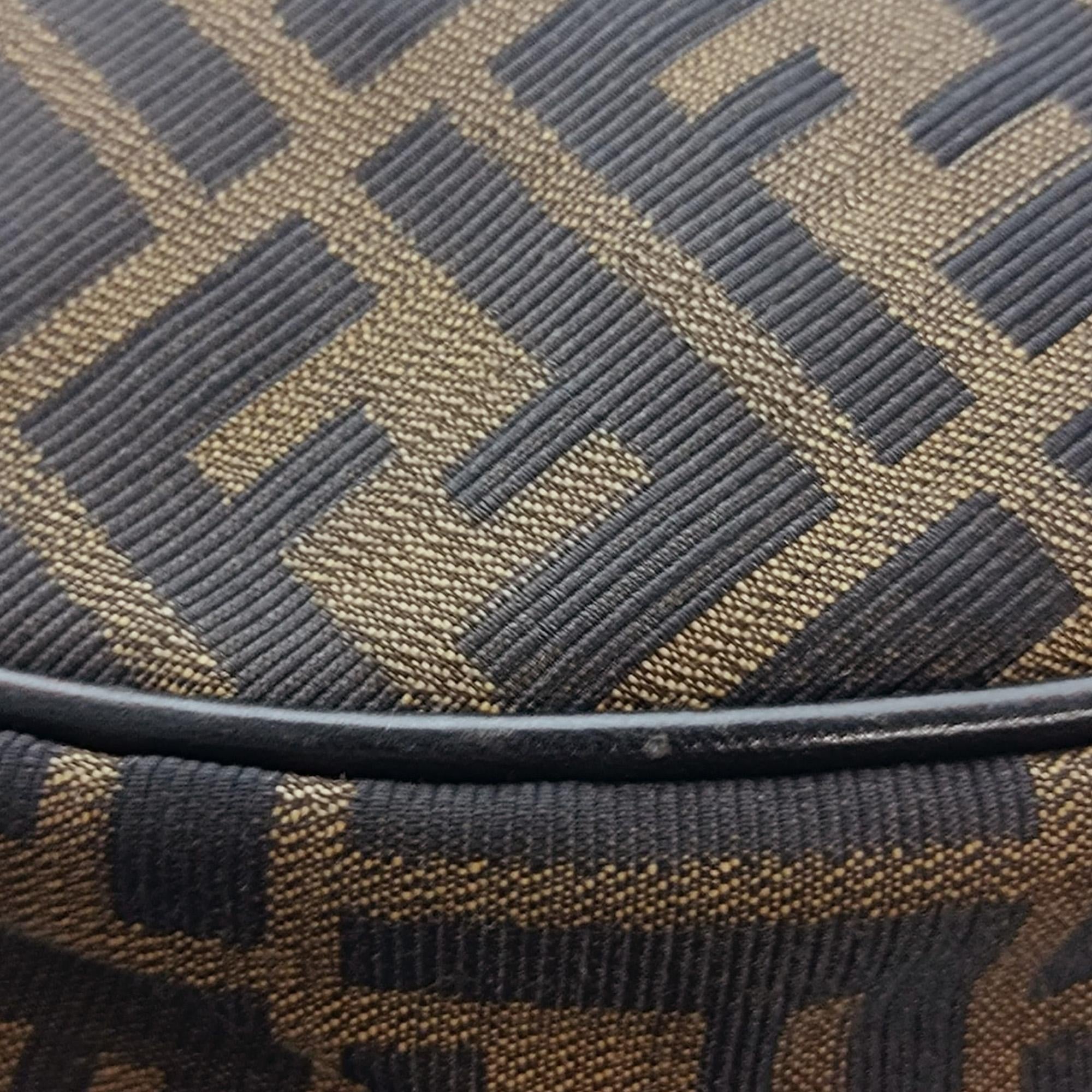 Fendi Zucca Hobo Bag (SHG-Qgh9c8)