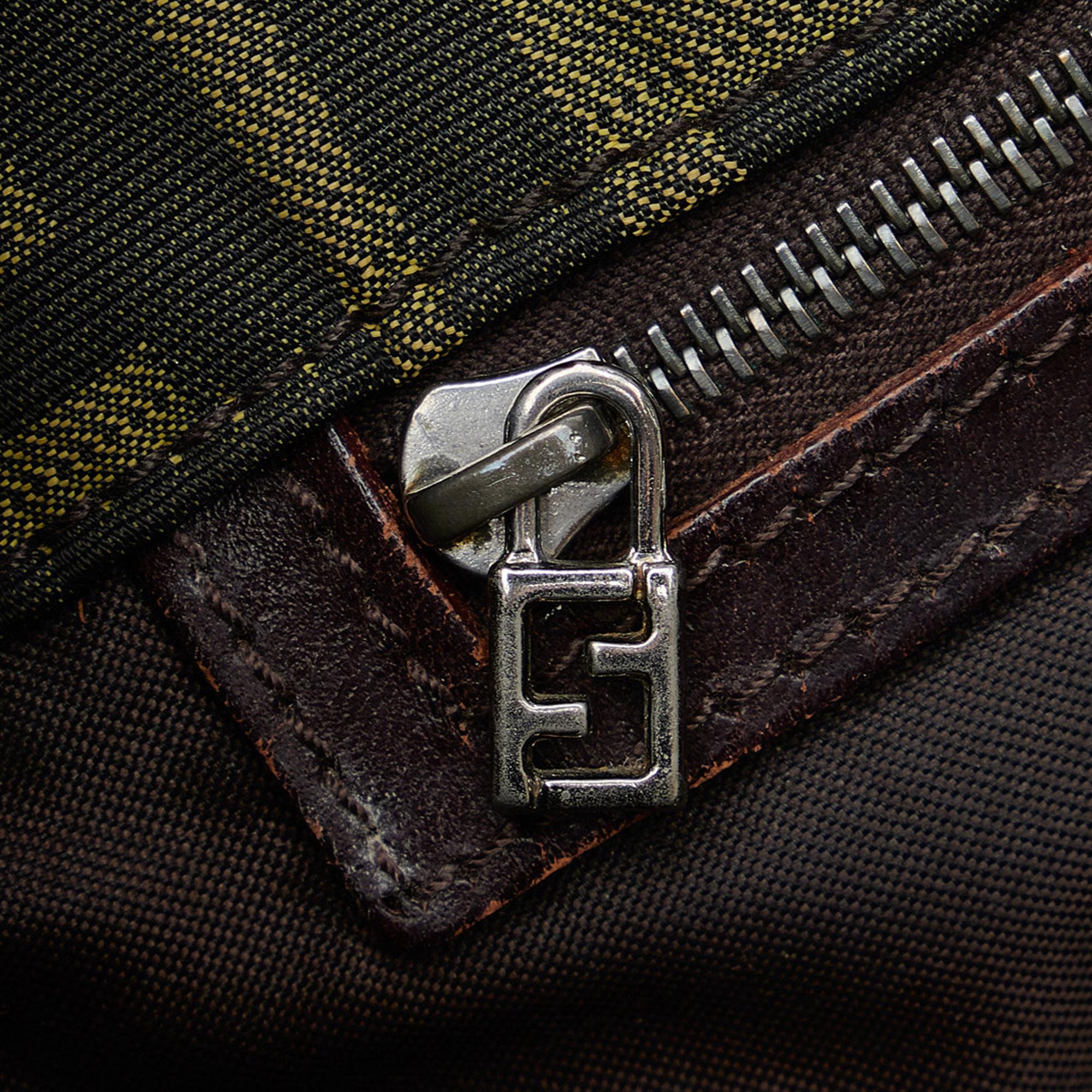 Fendi Zucca Tote Bag (SHG-IBAaYs)