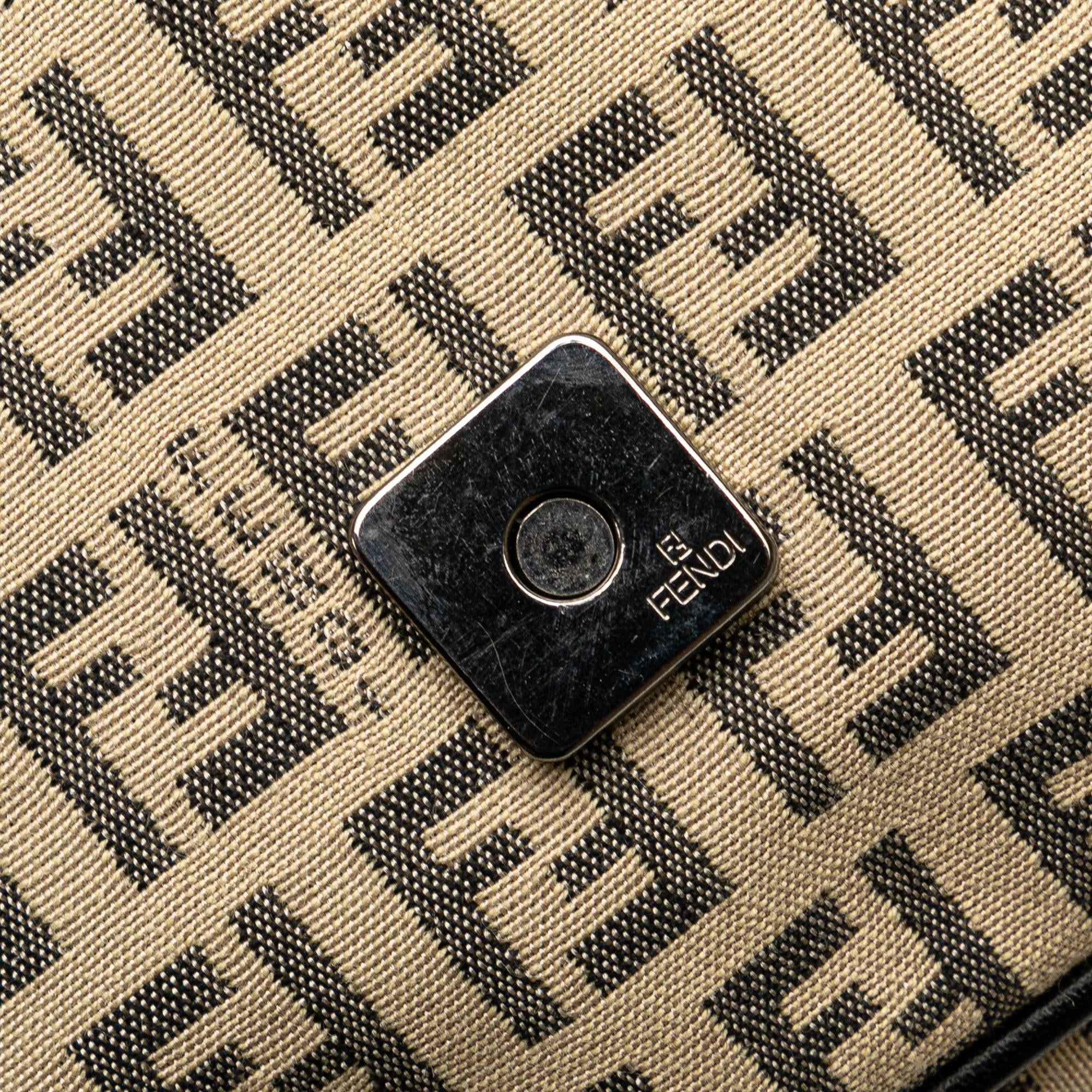 Fendi Zucchino Canvas Crossbody (SHG-a0GEAU)