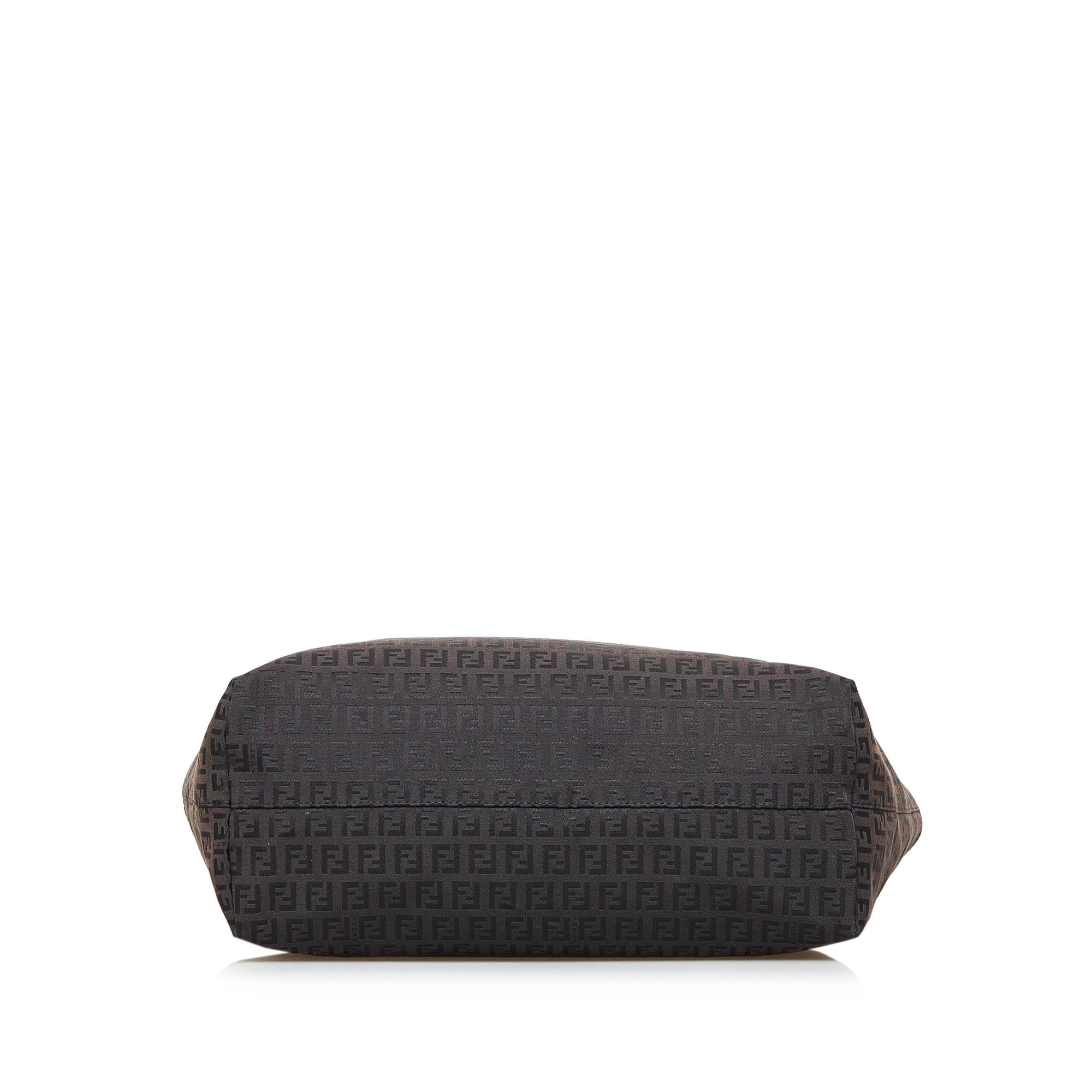 Fendi Zucchino Tote Bag (SHG-va4gIL)