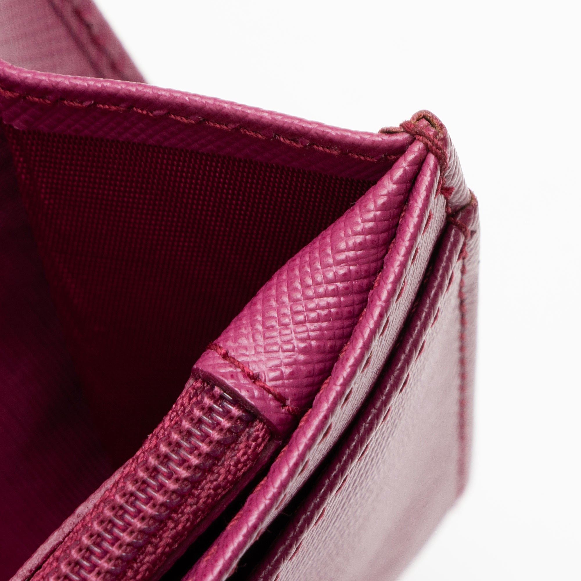 Ferragamo Saffiano Miss Vara Bow Continental Wallet