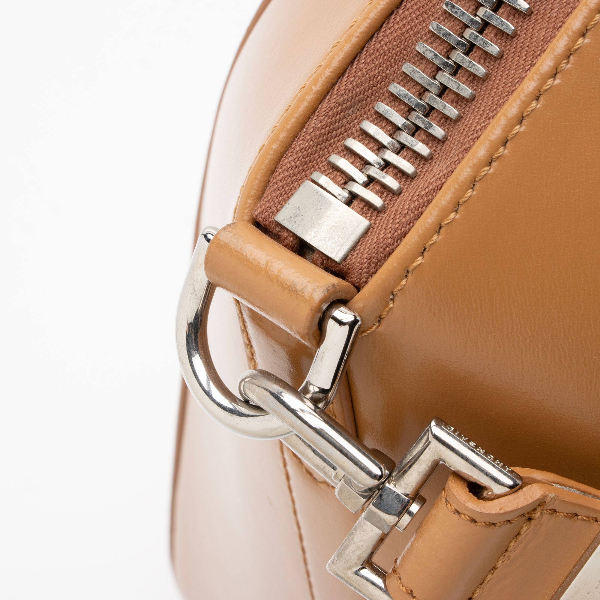 Givenchy Calfskin Antigona Medium Satchel (SHF-LPG0Rf)