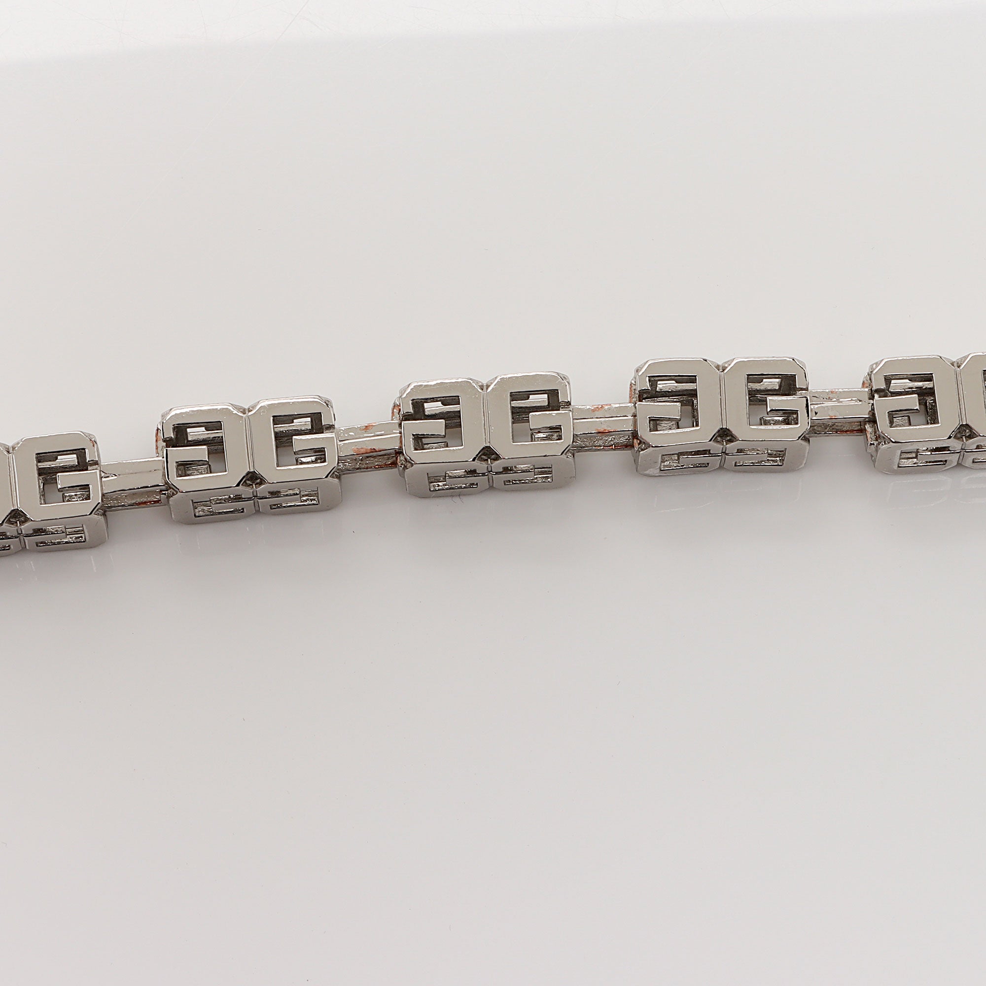 Givenchy Calfskin Cut Out Mini G Cube Chain Bag (SHF-AOJysH)